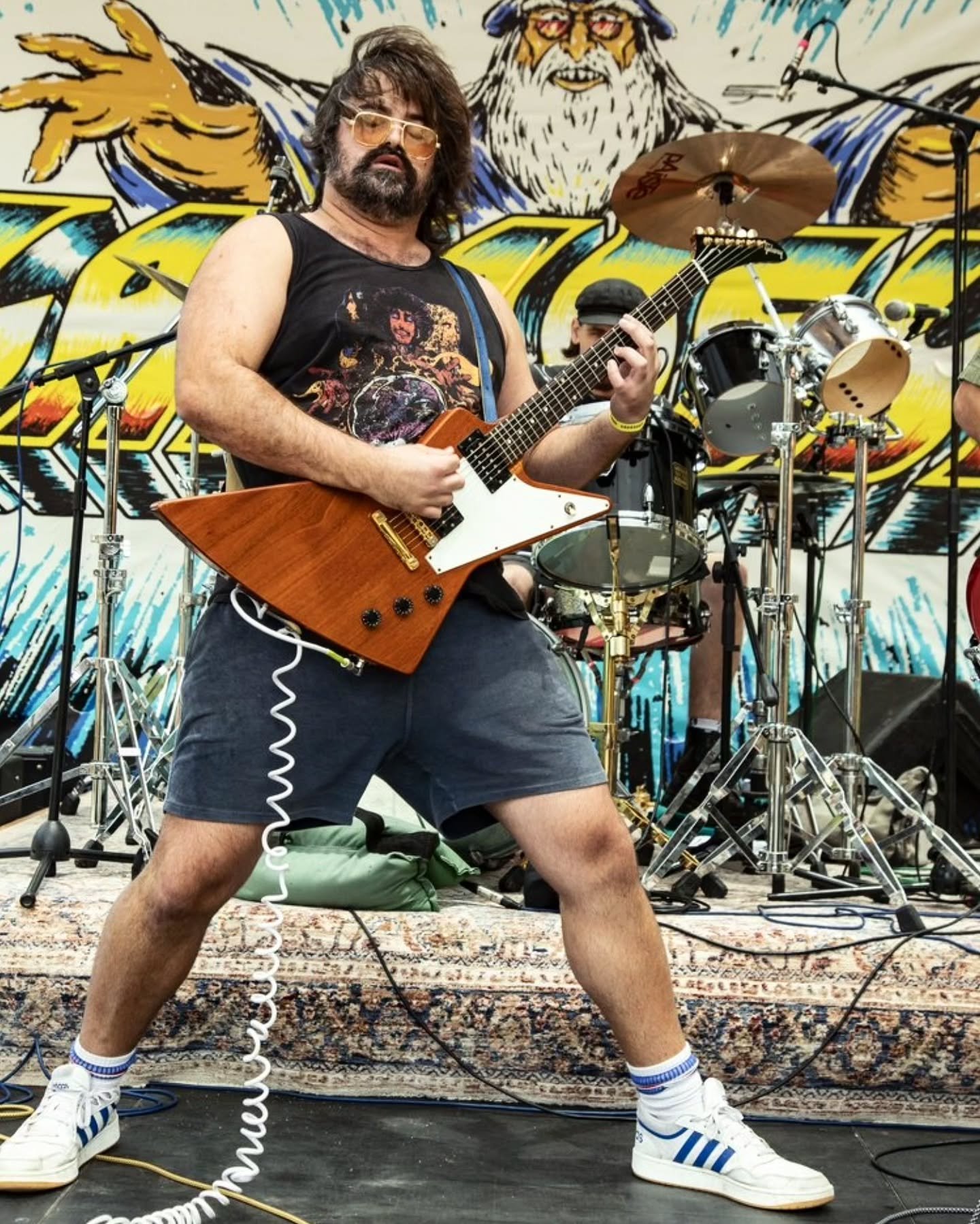Weekend Shred 🎸

See more Tunnels @tunnels_band at @lagadelic_ on soundbitemagazine.net 📲 Link in Bio 📲

What are your favorite Tunnels songs?✍️

📷 @veropoteart

#guitar #rockguitar #guitarplayer #guitarsolo #guitarist #guitarlife #guitarlove #gu
