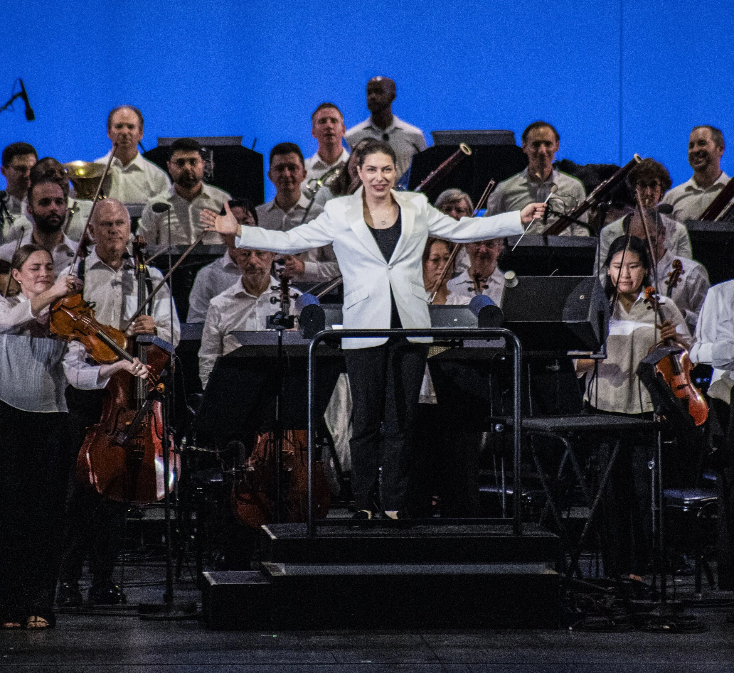 Beethoven’s Fifth Takes Center Stage at the Hollywood Bowl with Anna Handler and the LA Phil