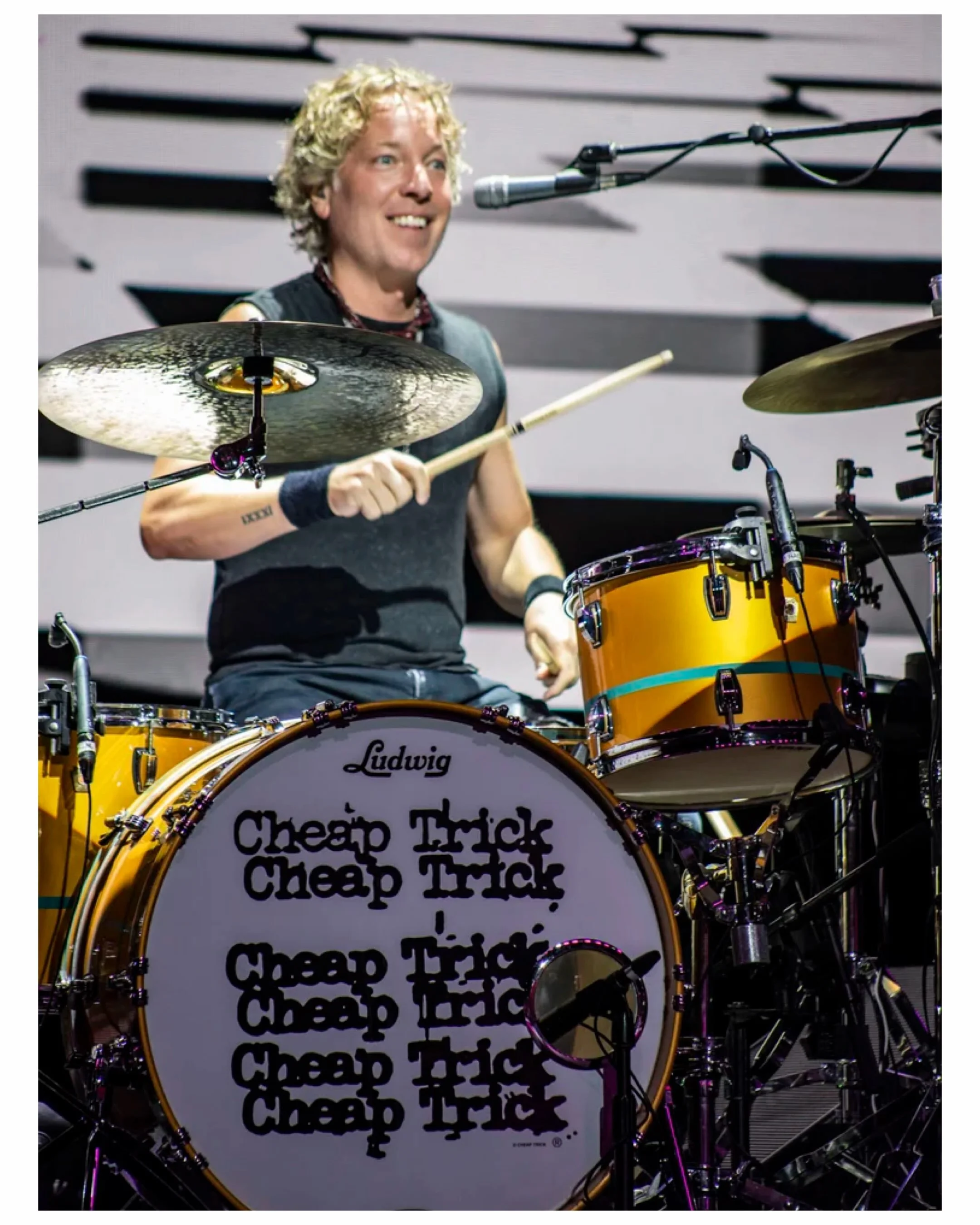 ⚡️ Cheap Trick @cheaptrick brought their Classic Rock n&rsquo; Roll energy to Orange County at @pacificamphitheatre during their &lsquo;All Washed Up&rsquo; Tour! 🎸🔥 

Fans sang along to classics like &ldquo;Surrender,&rdquo; &ldquo;Dream Police,&r