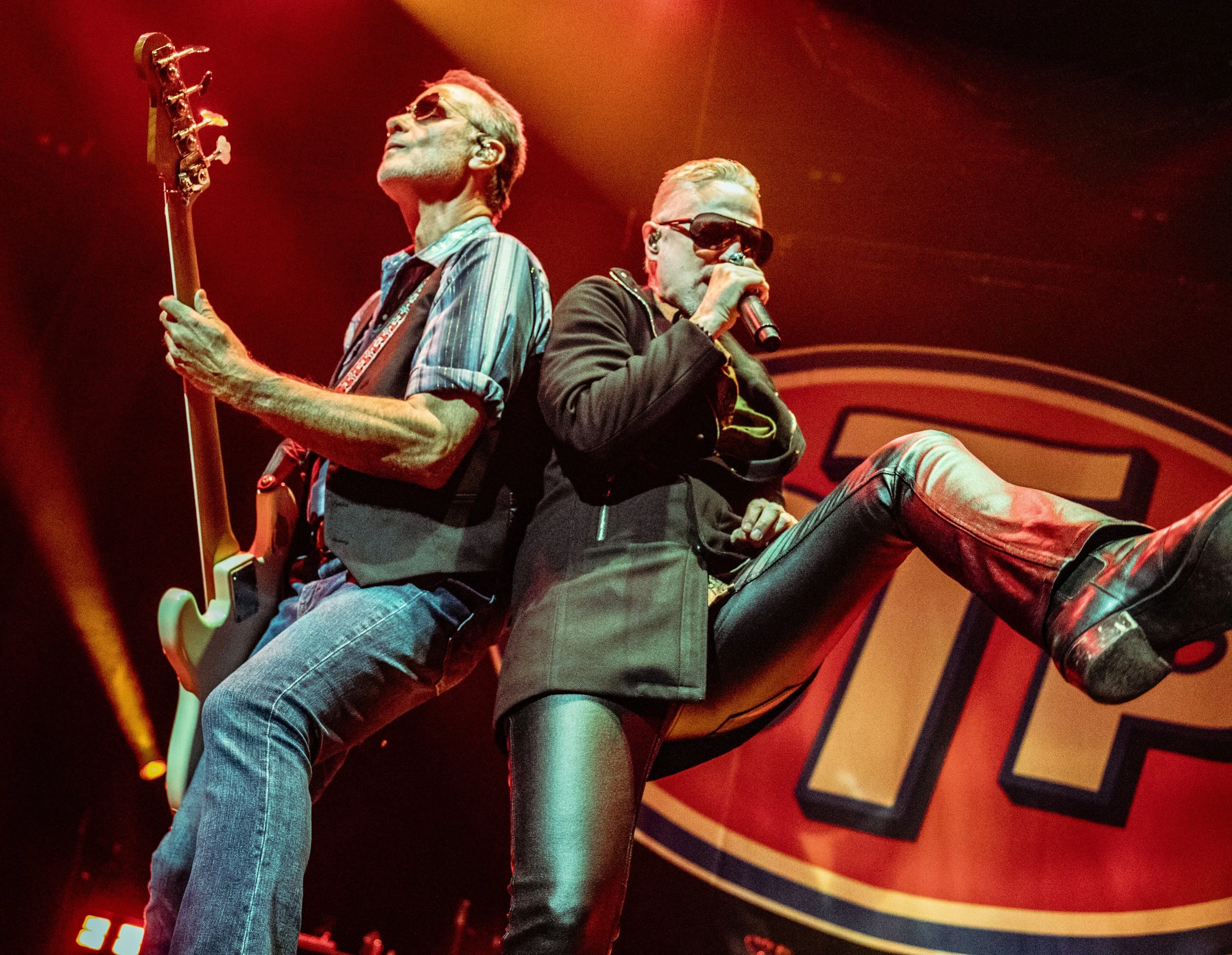 Stone Temple Pilots Bring Grunge-Fueled Nostalgia to Honda Center