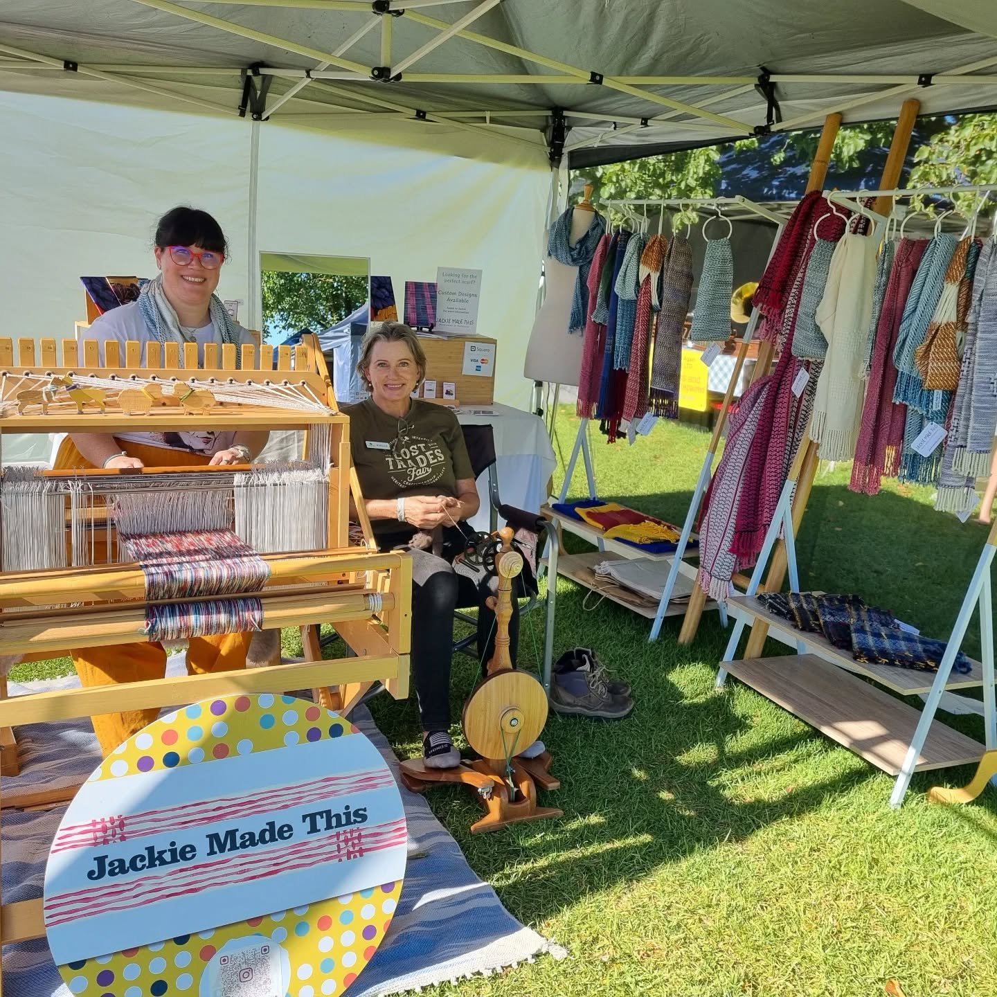 Day 3 of @losttrades is underway!
@cloverleafcorriedalestud and I are neighbours this weekend, which has been so much fun! 
I'm demonstrating with Cloverleaf yarn, so when people ask about the fibre I'm using I can point them next door, and Ronelle c