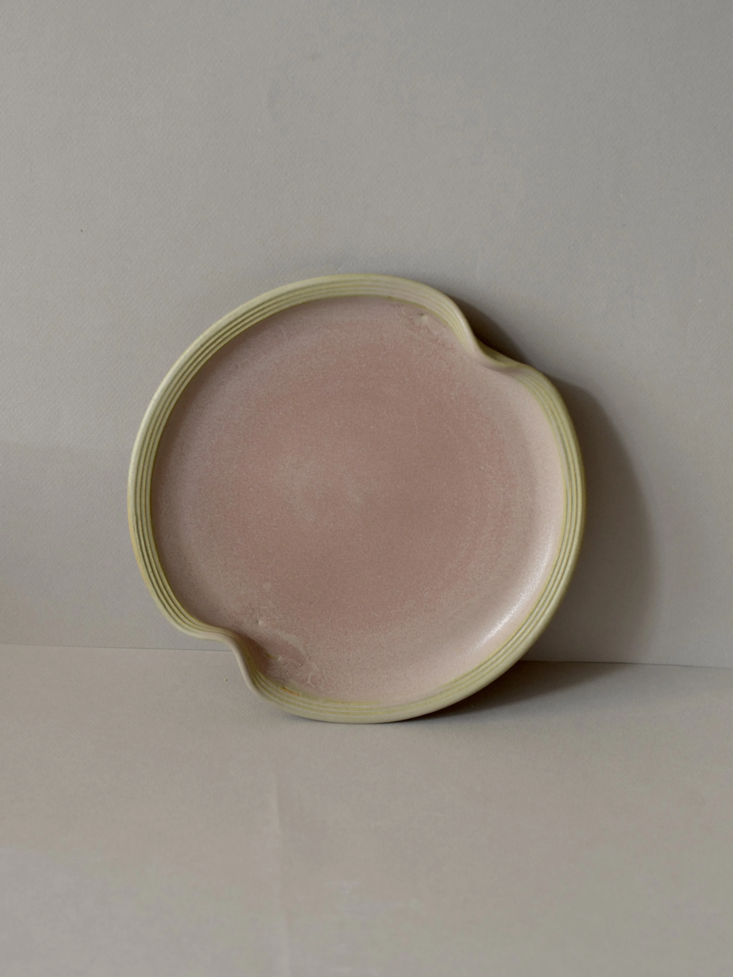 Natalie Weinberger_pinched plate_1.JPG