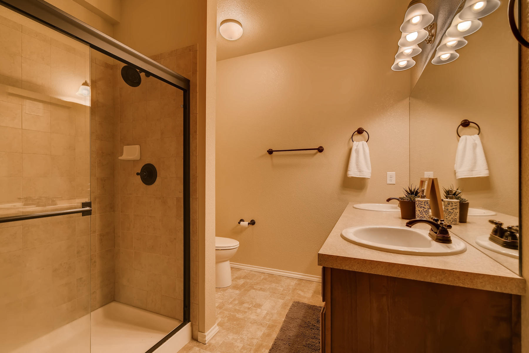 Gorgeous Master Bath