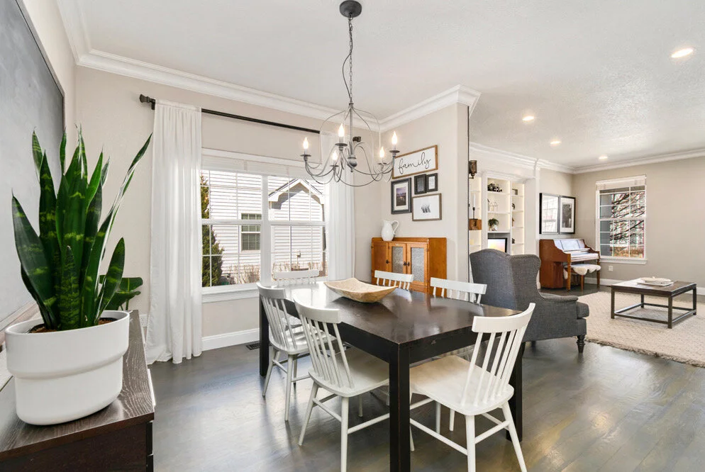 Open, Light &amp; Bright Layout