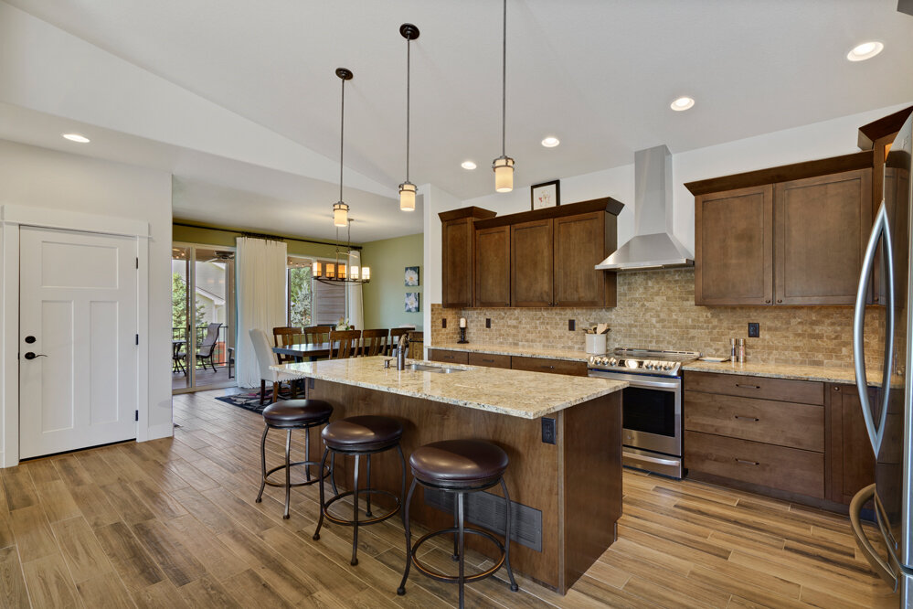 Large and Open Kitchen Great For Entertaining