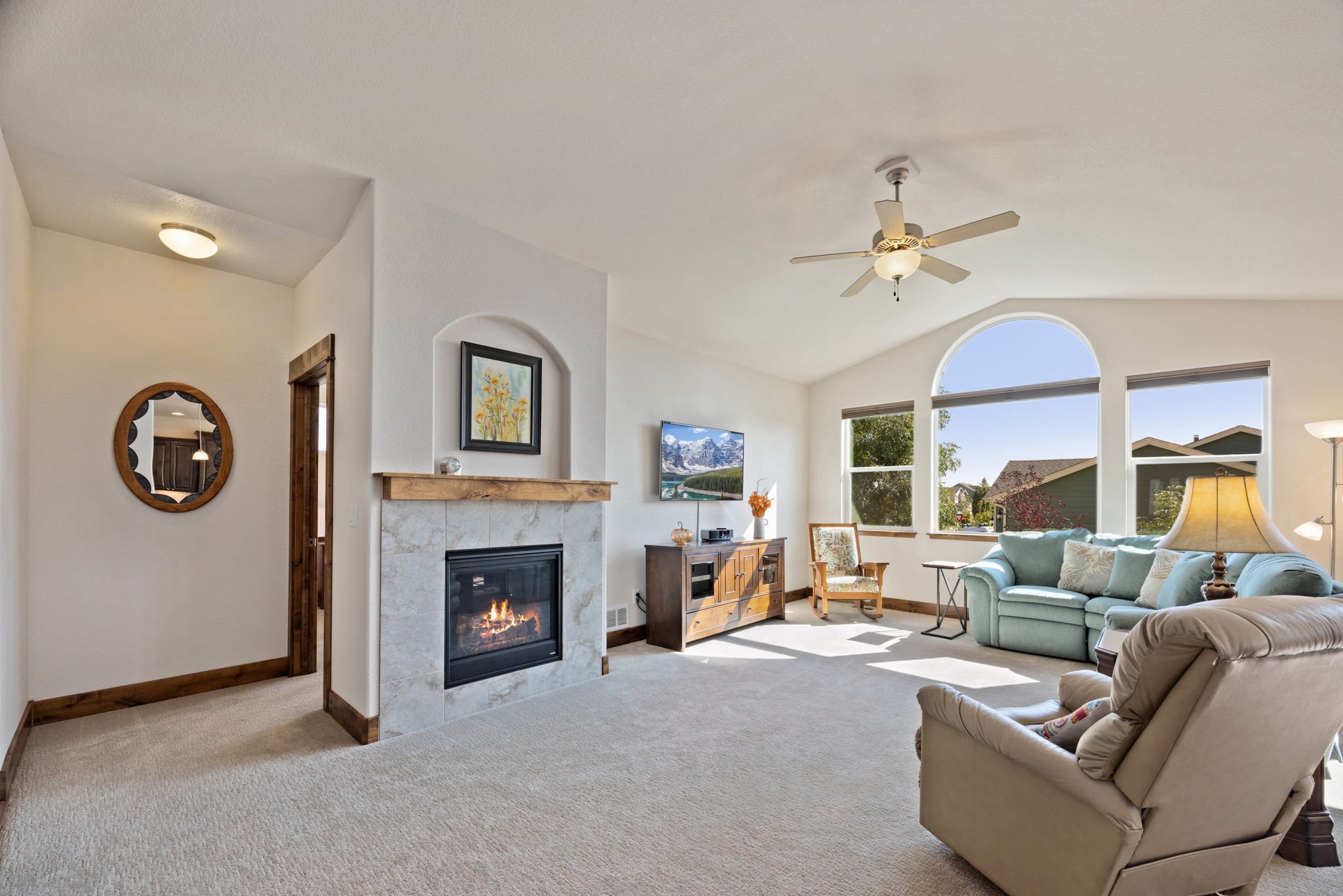 Cozy Fireplace in Large Living Room