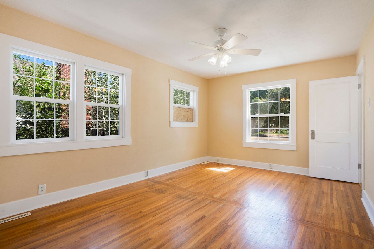 Large primary bedroom