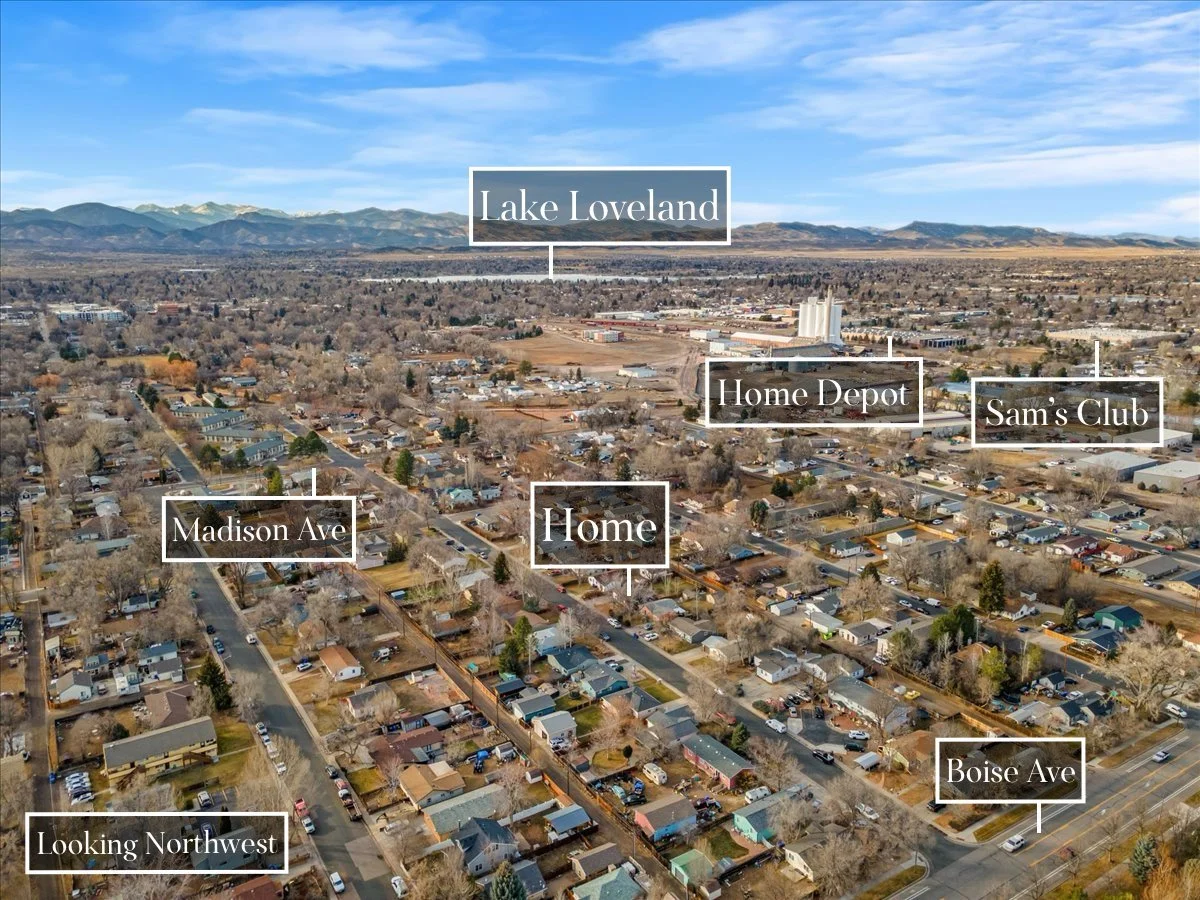 Close to shopping and dining