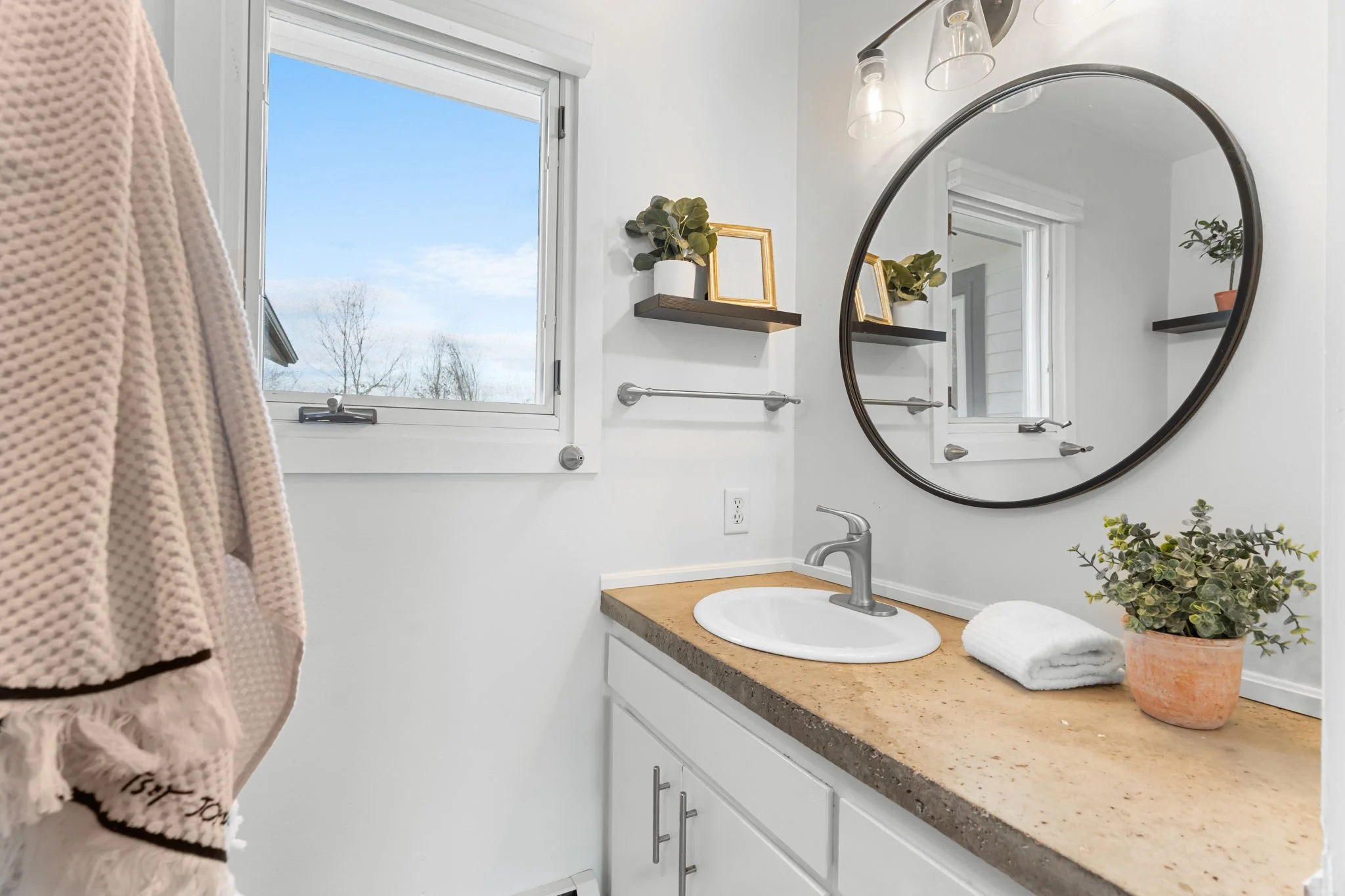 Primary ensuite bathroom