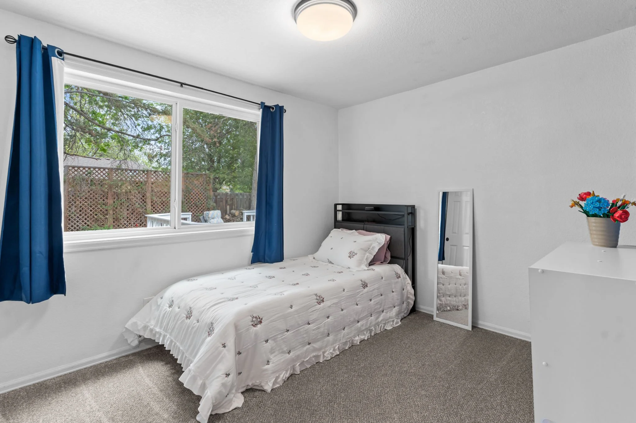 Third main-level bedroom