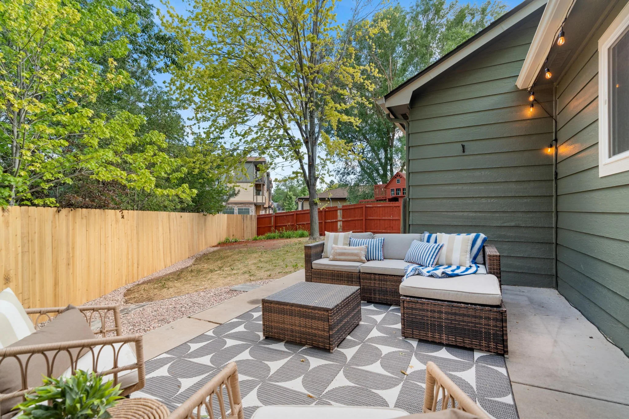 Great area for outdoor entertaining