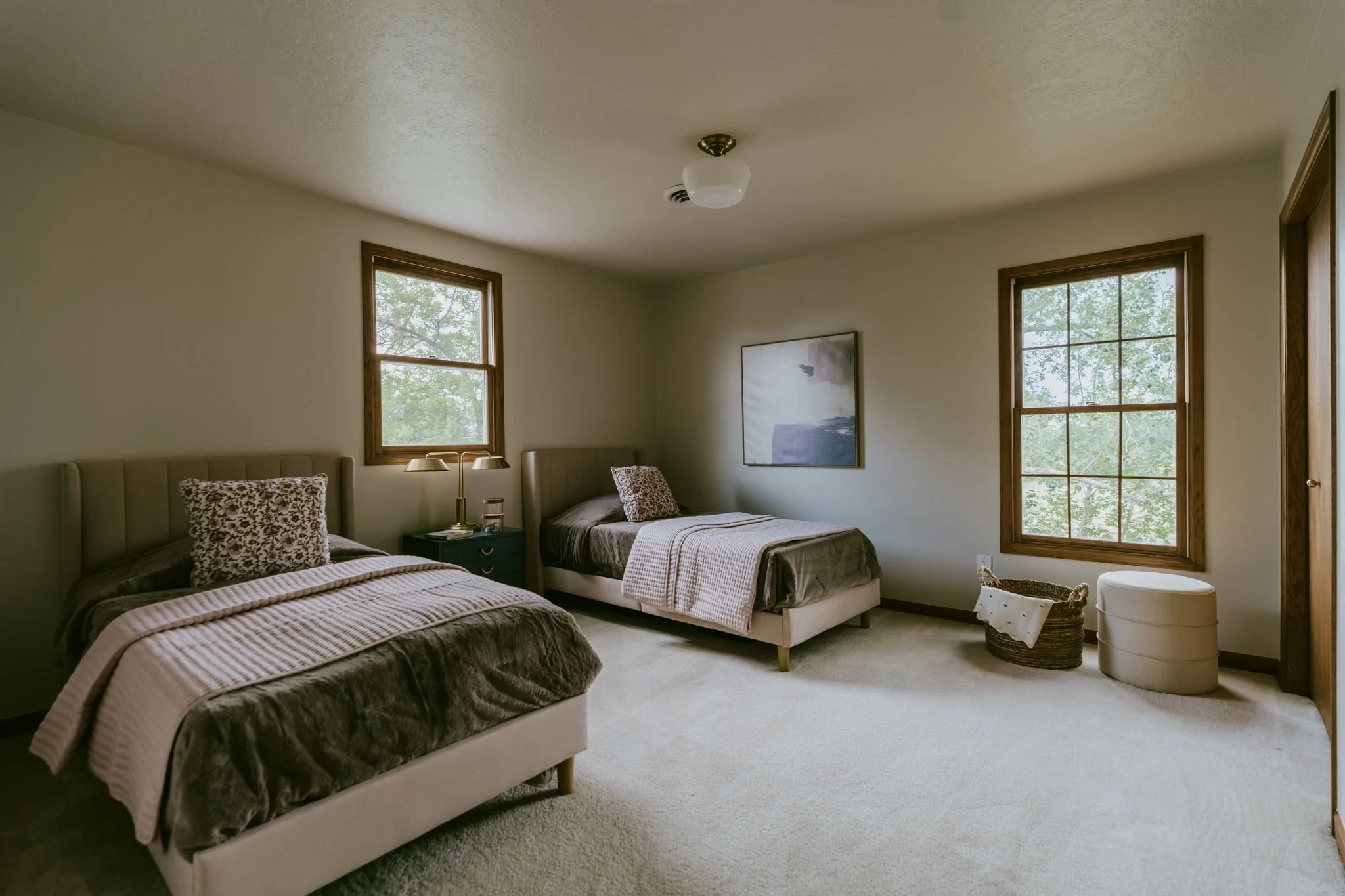 Second Bedroom (Upstairs)