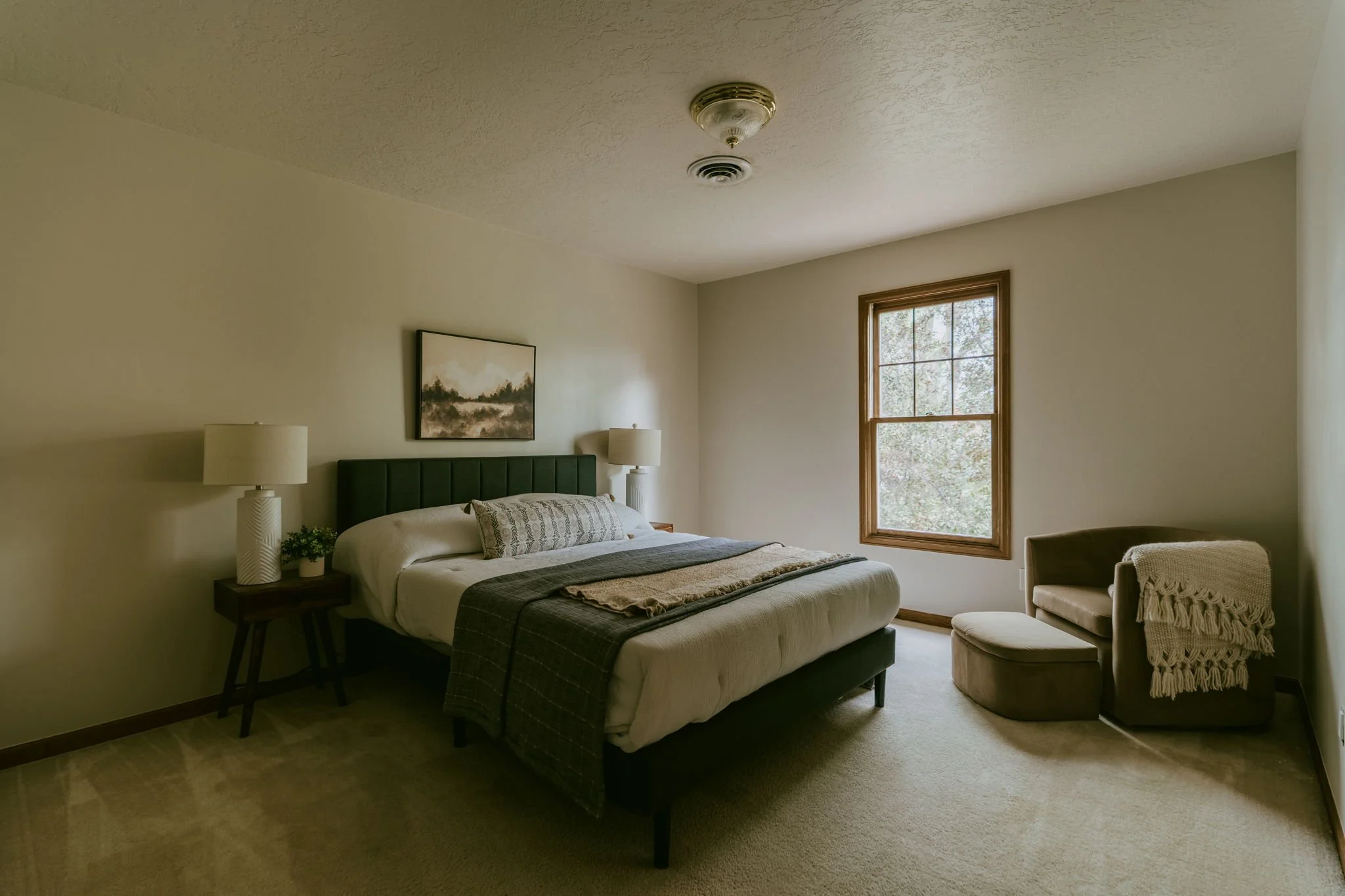 Third Bedroom (Upstairs)