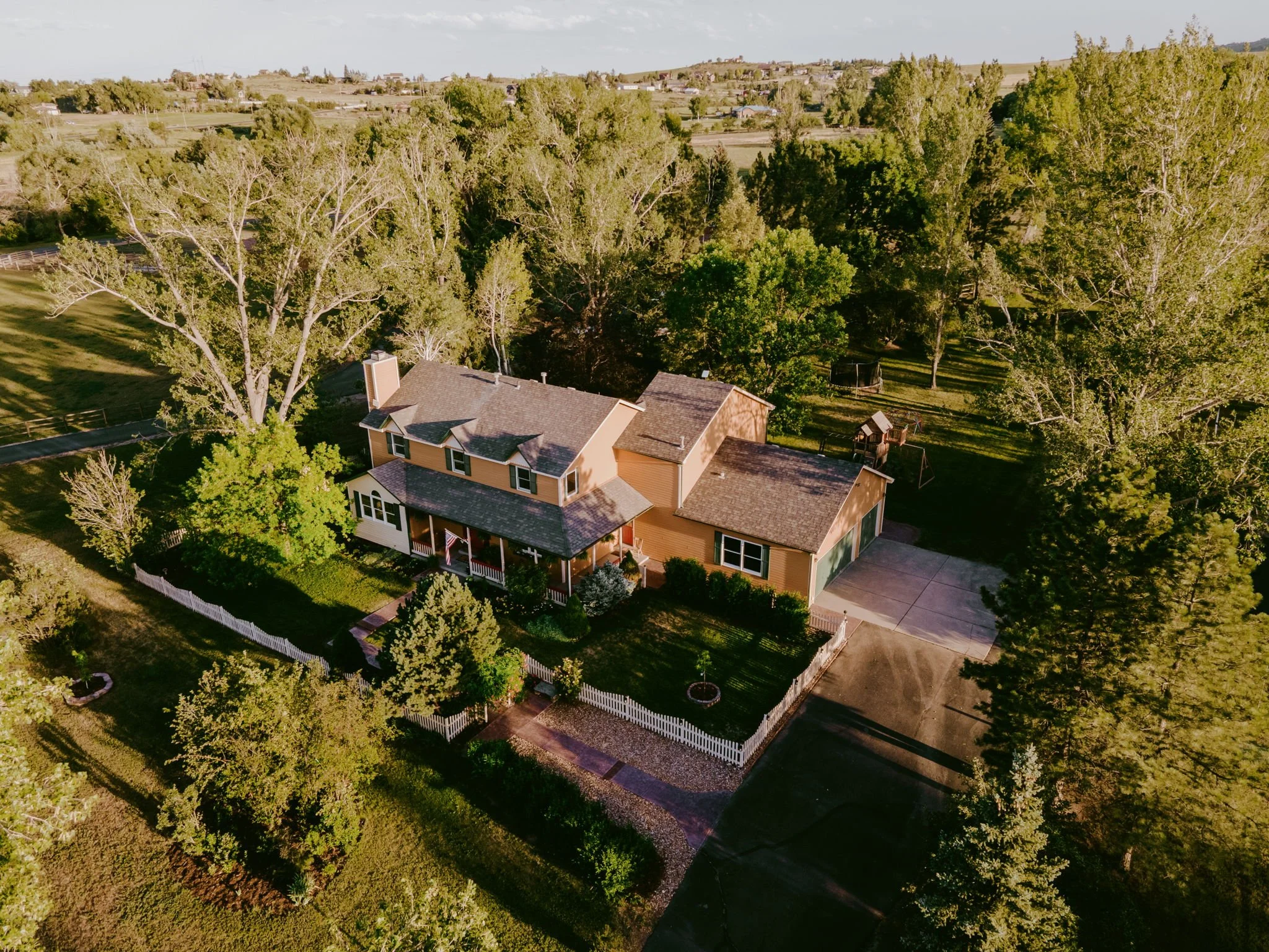 NO HOA covenants