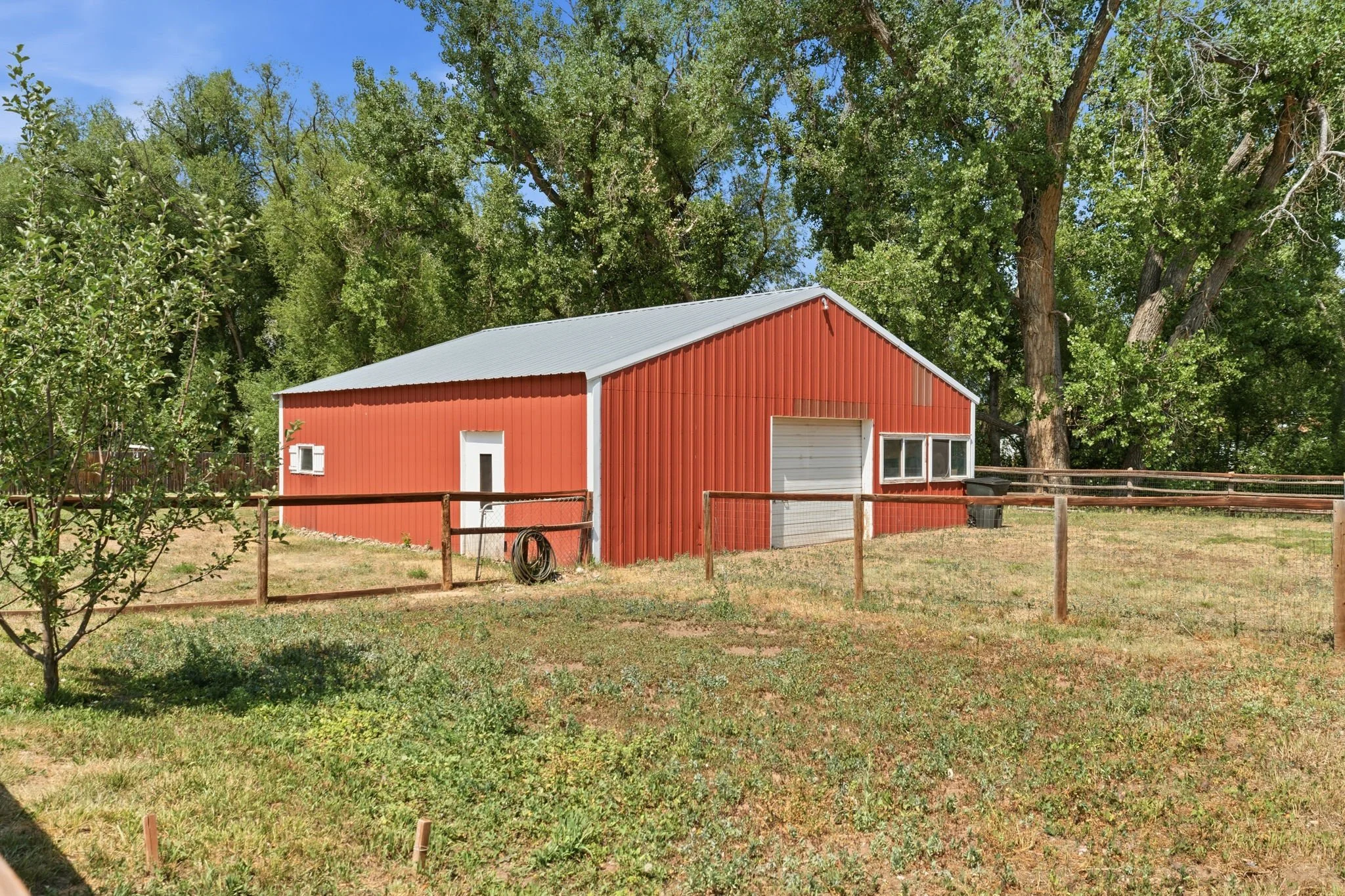 Barn/shop