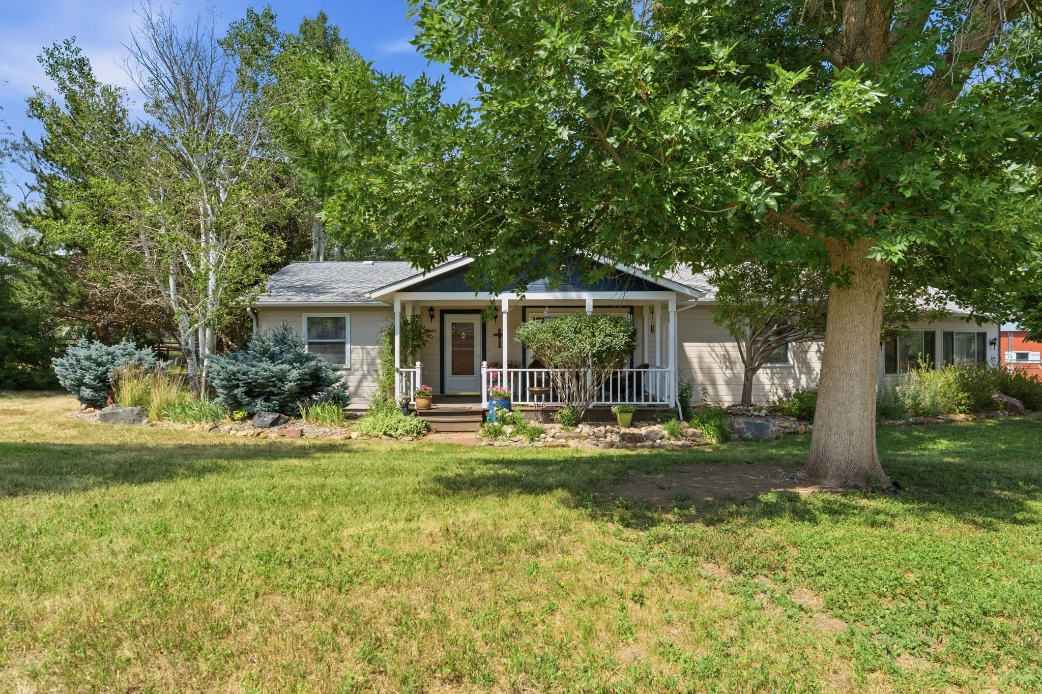 Level acreage lot with plenty of space!