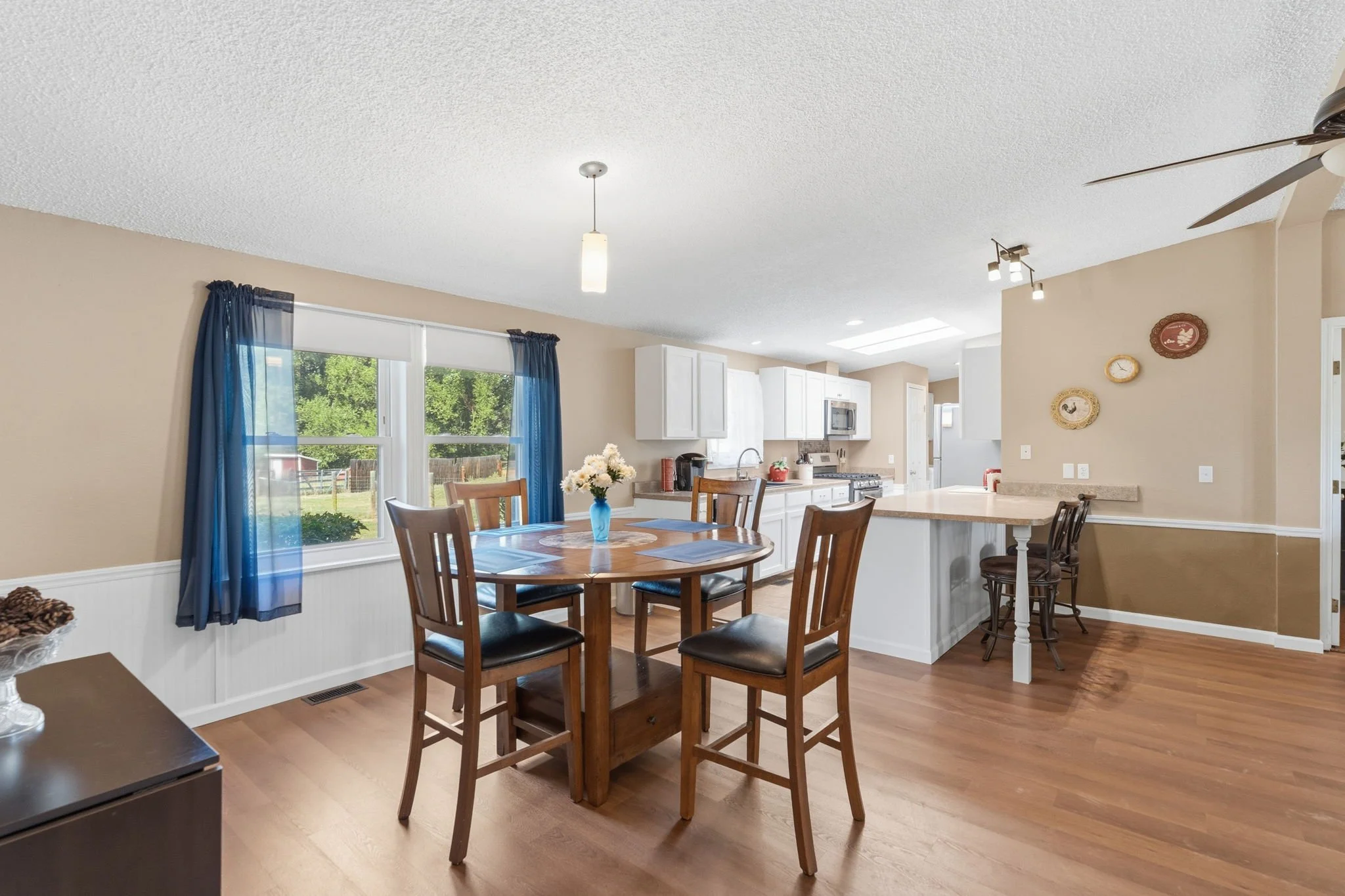 This home sits on 1.09 acres of usable land