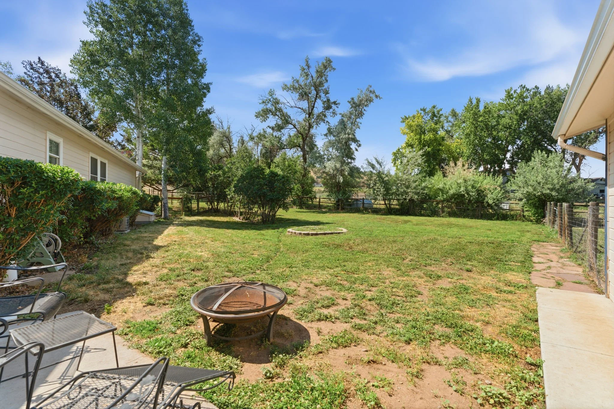 Plenty of room to garden, gather, play, or rest