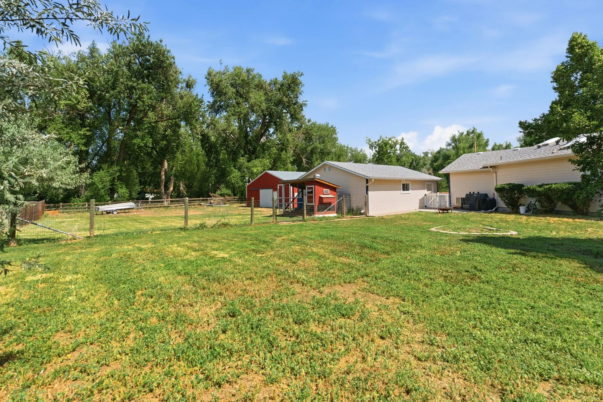 Abundant space for your RVs, boats, trailers and more!
