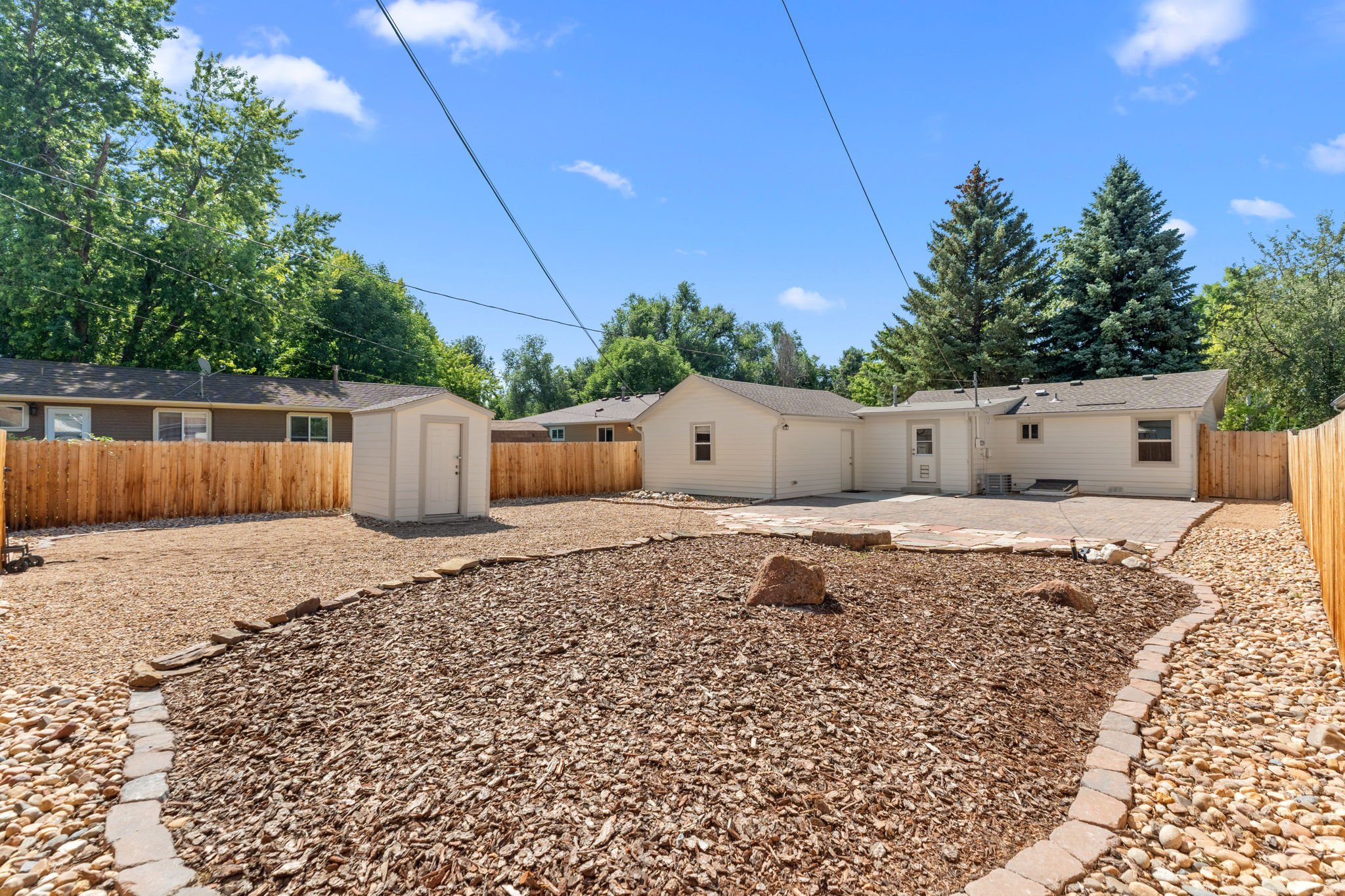 Xeriscape landscaping provides simple maintenance