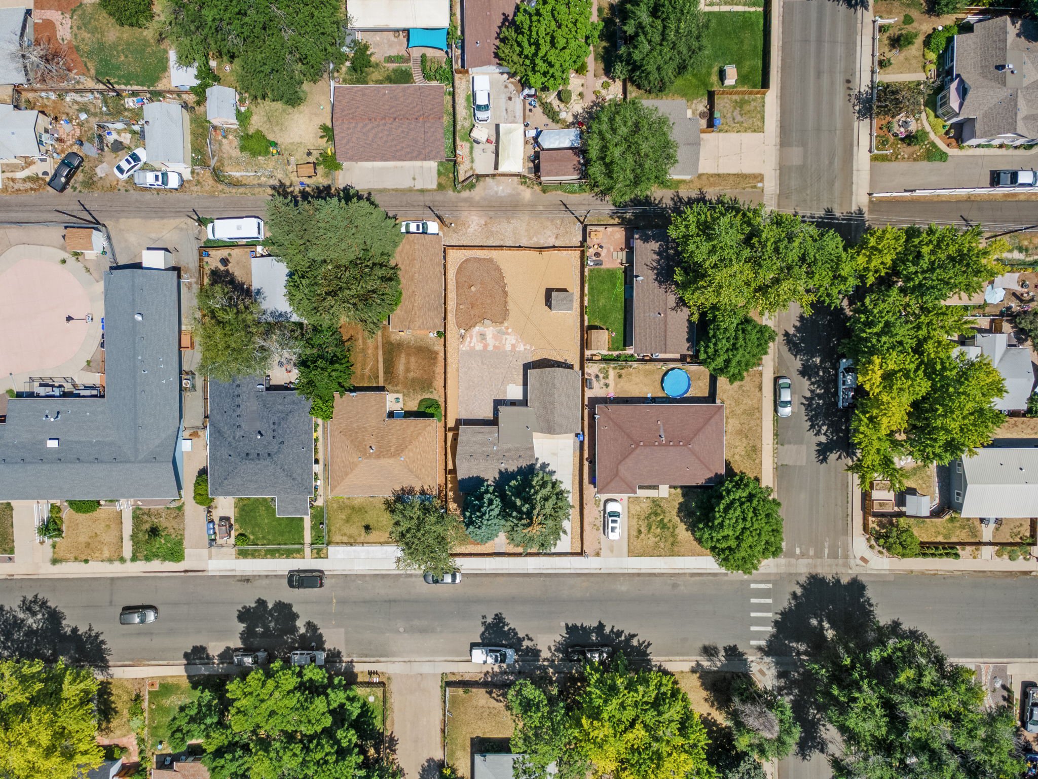 A large 7,984 SF Lot
