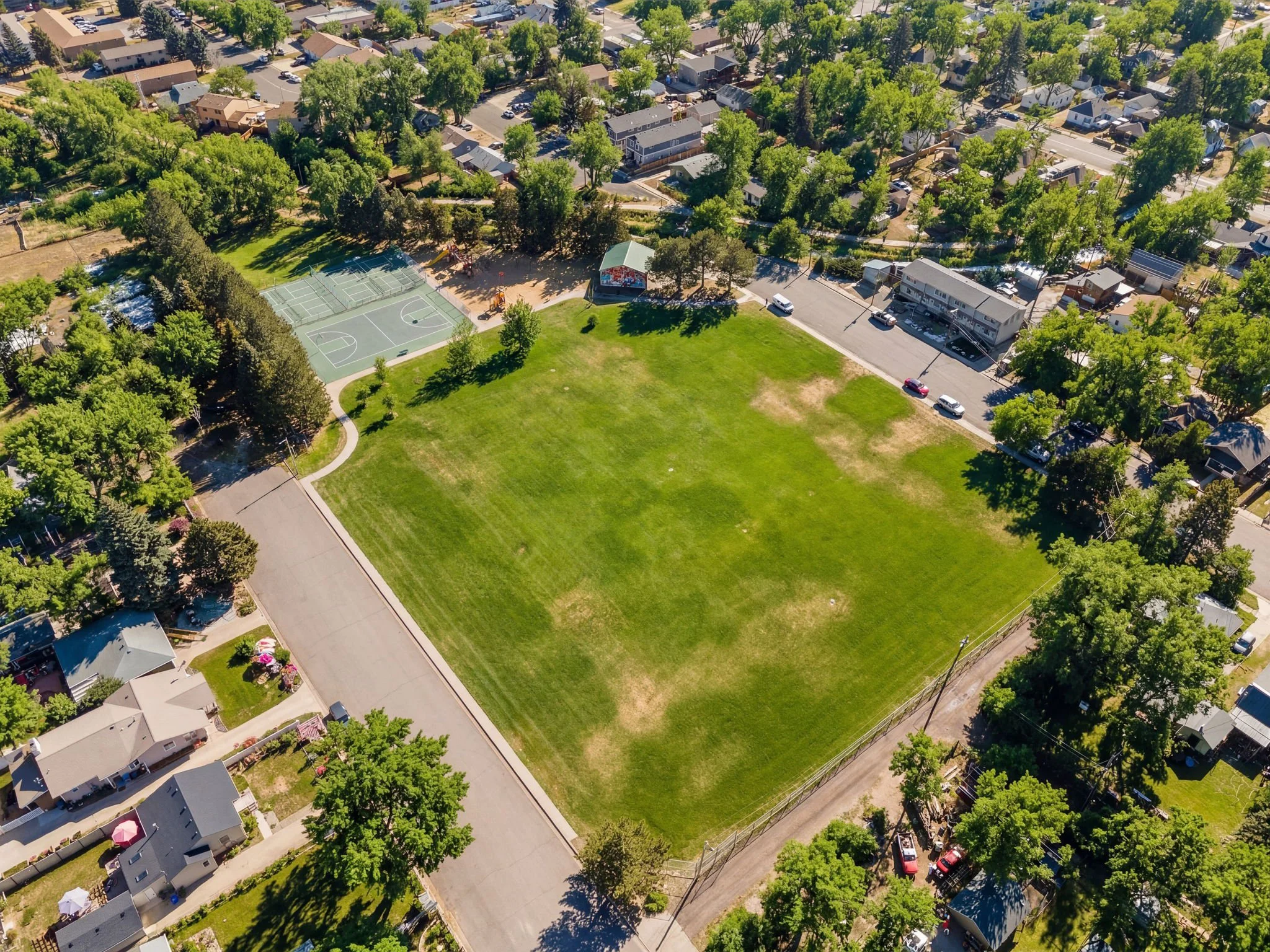 Sunnyside park offers pickelball, green space and more!