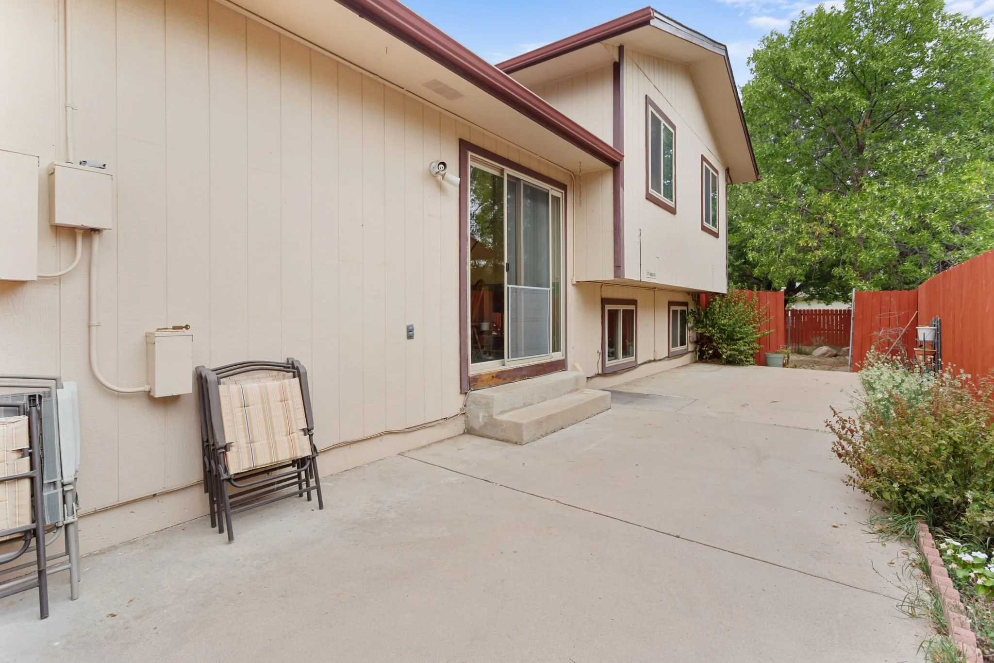 Spacious Concrete Patio off the Kitchen/Dining Room