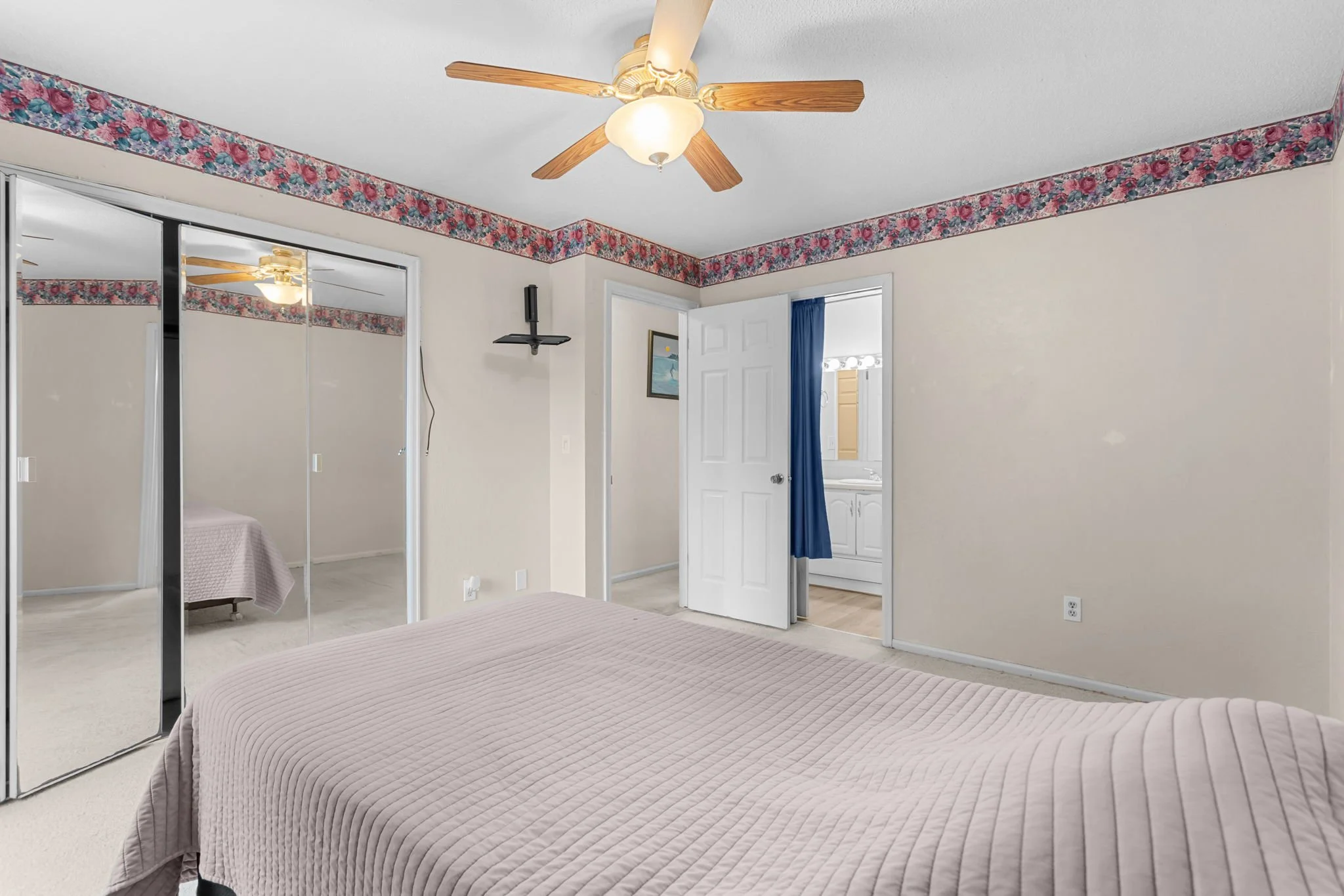 Primary Bedroom (Upper Level)
