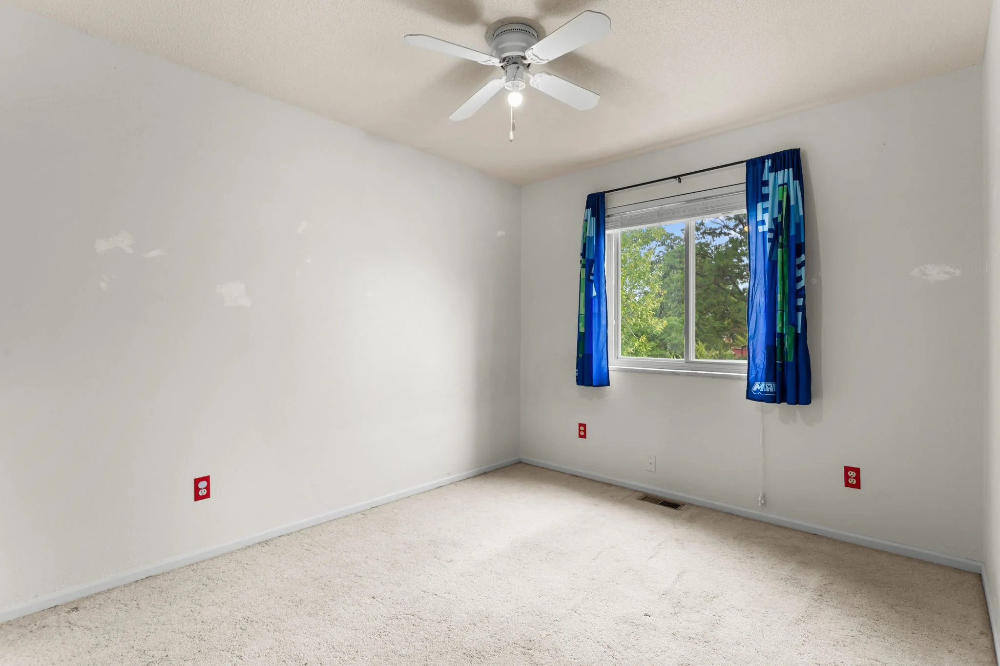Second Bedroom (Upper Level)