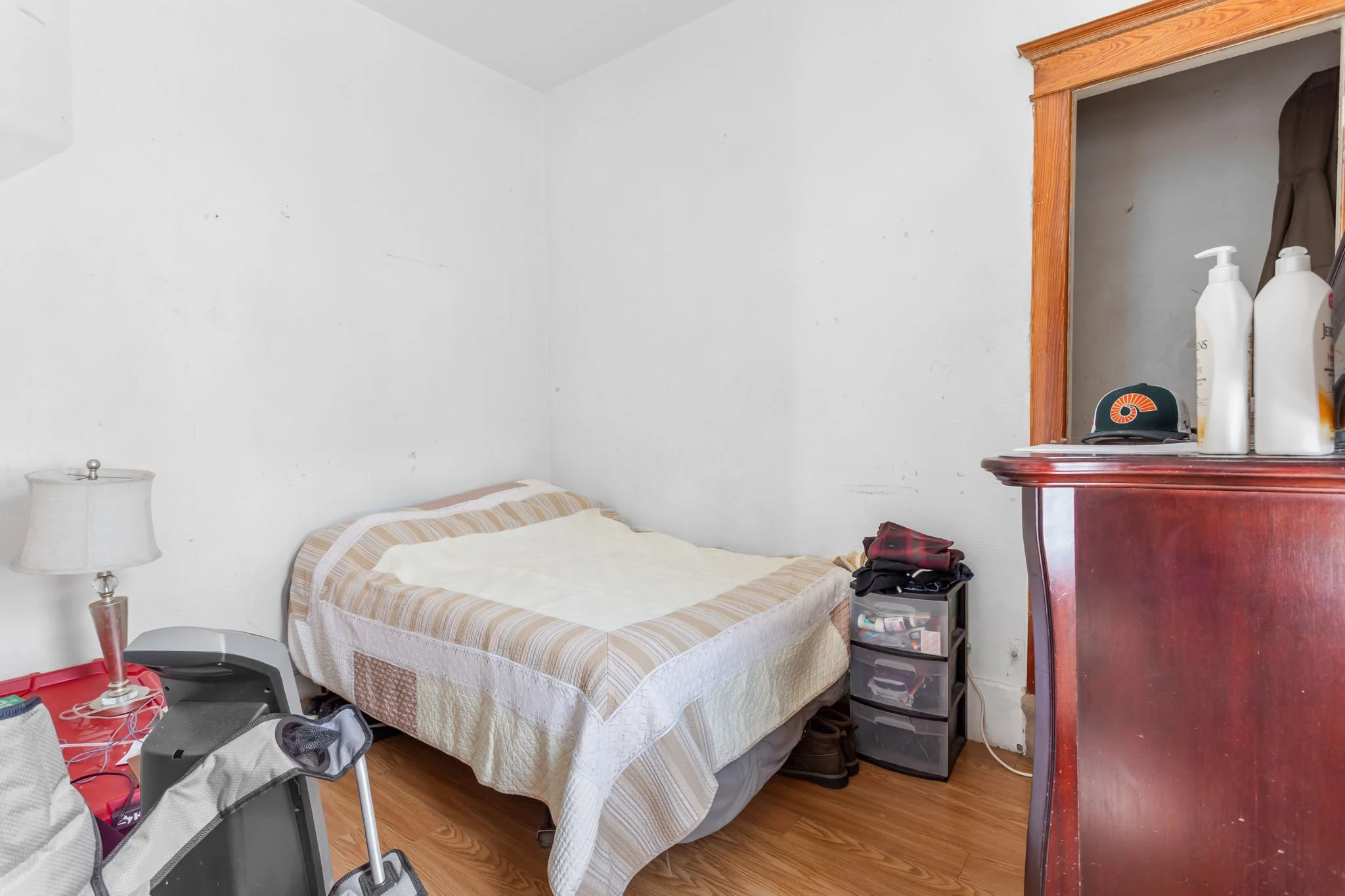 Office or Non-Conforming Bedroom (Main-Level)