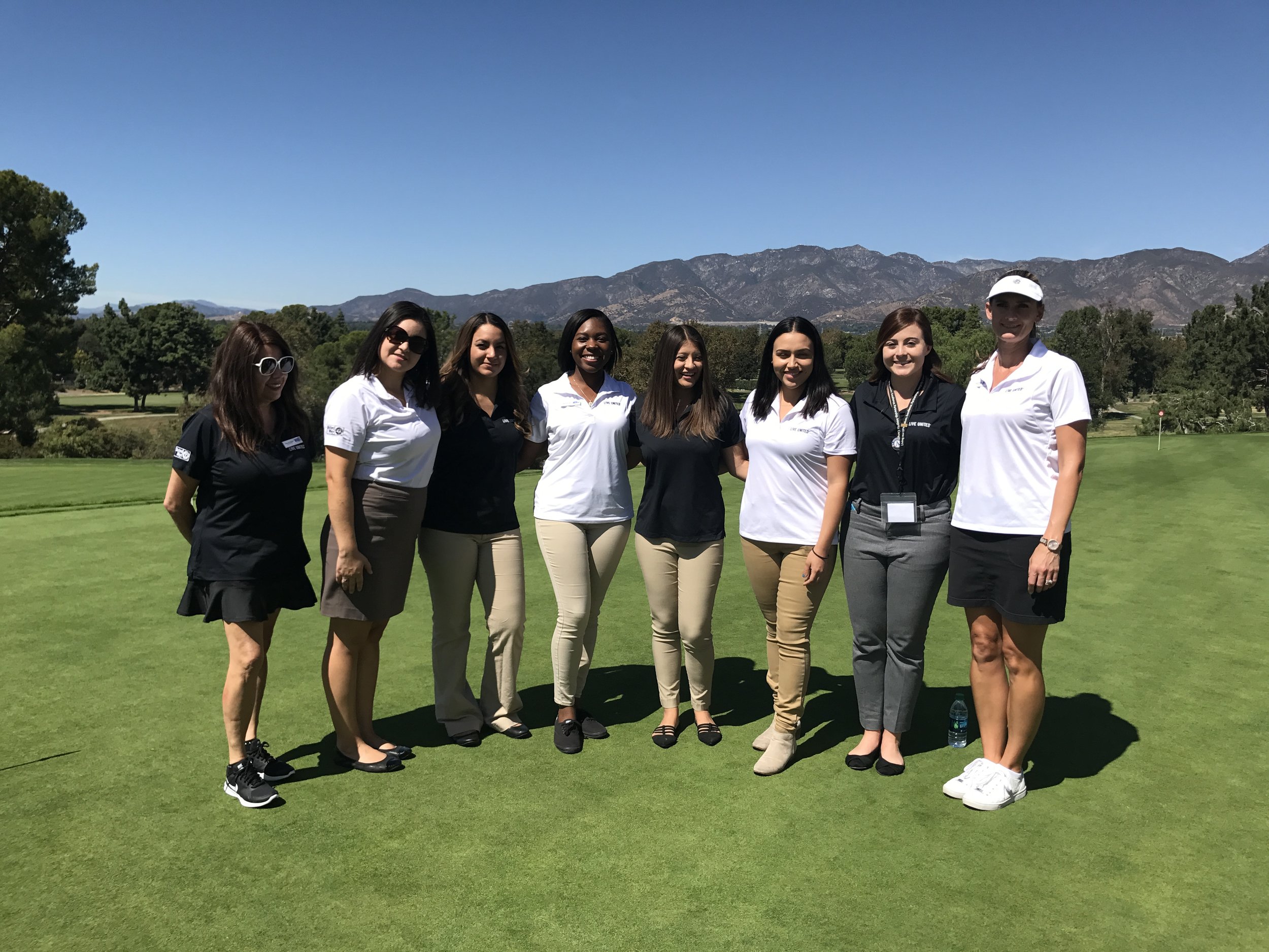 The ladies of IEUW come together for a photo during the 2017 IEUW United for Kids Golf Tournament. 