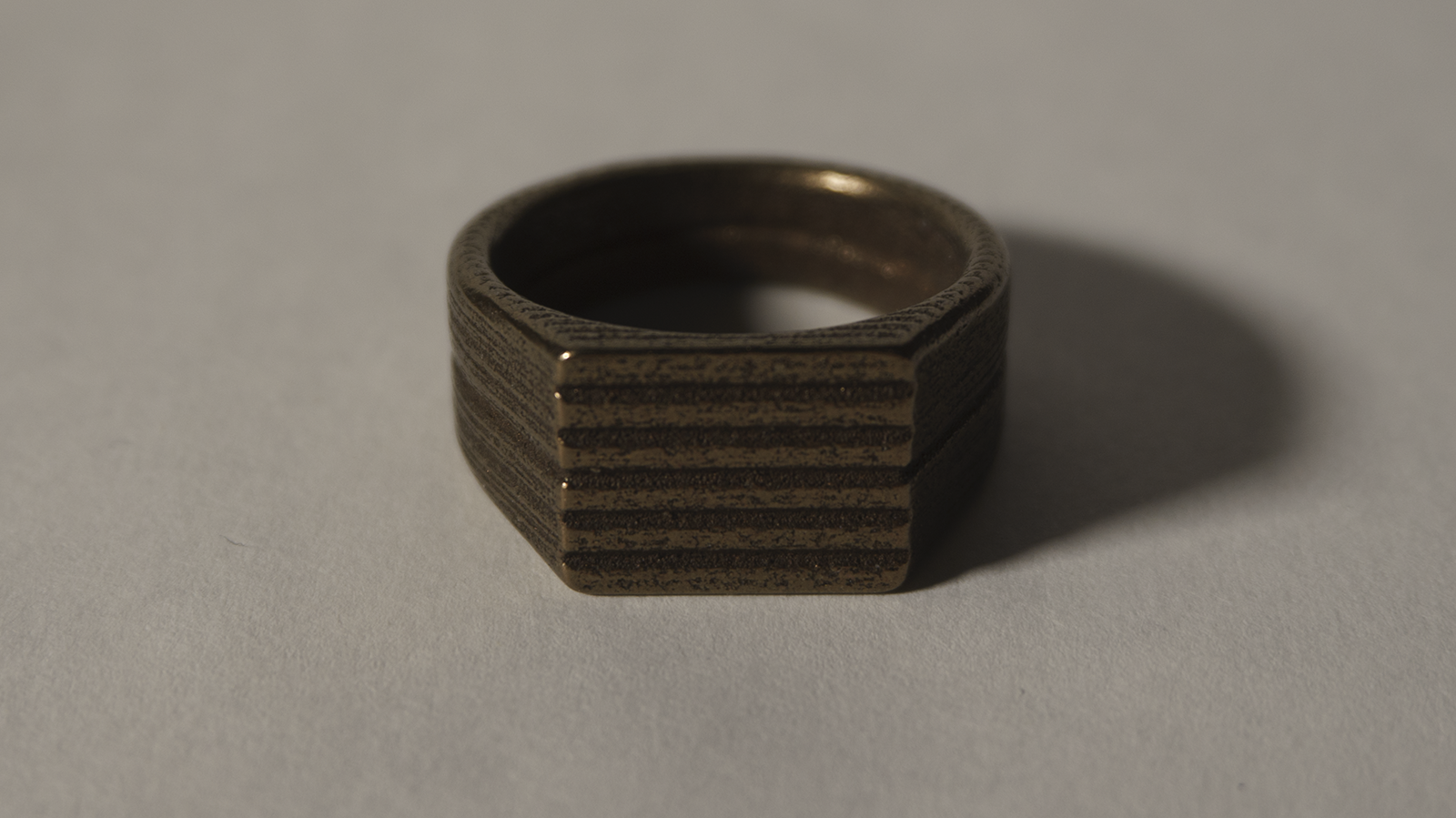 DSC07874_ps1-nut1-bronzesteel3a.png