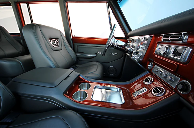 79-Suburban-02.jpg