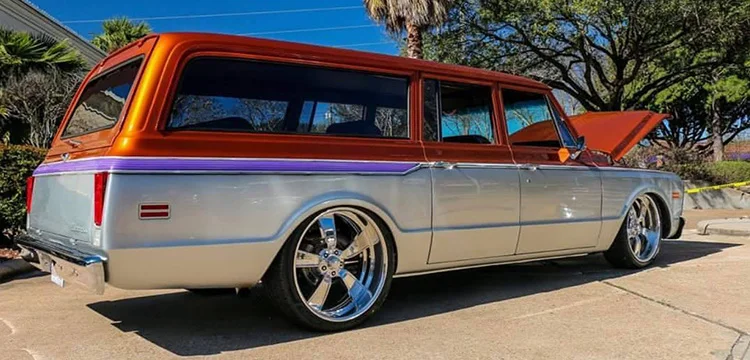 79-Suburban.jpg