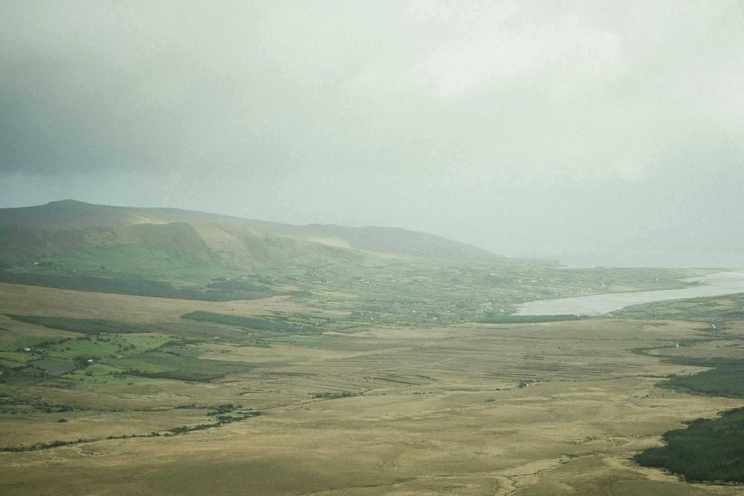 cliffsofireland551.JPG