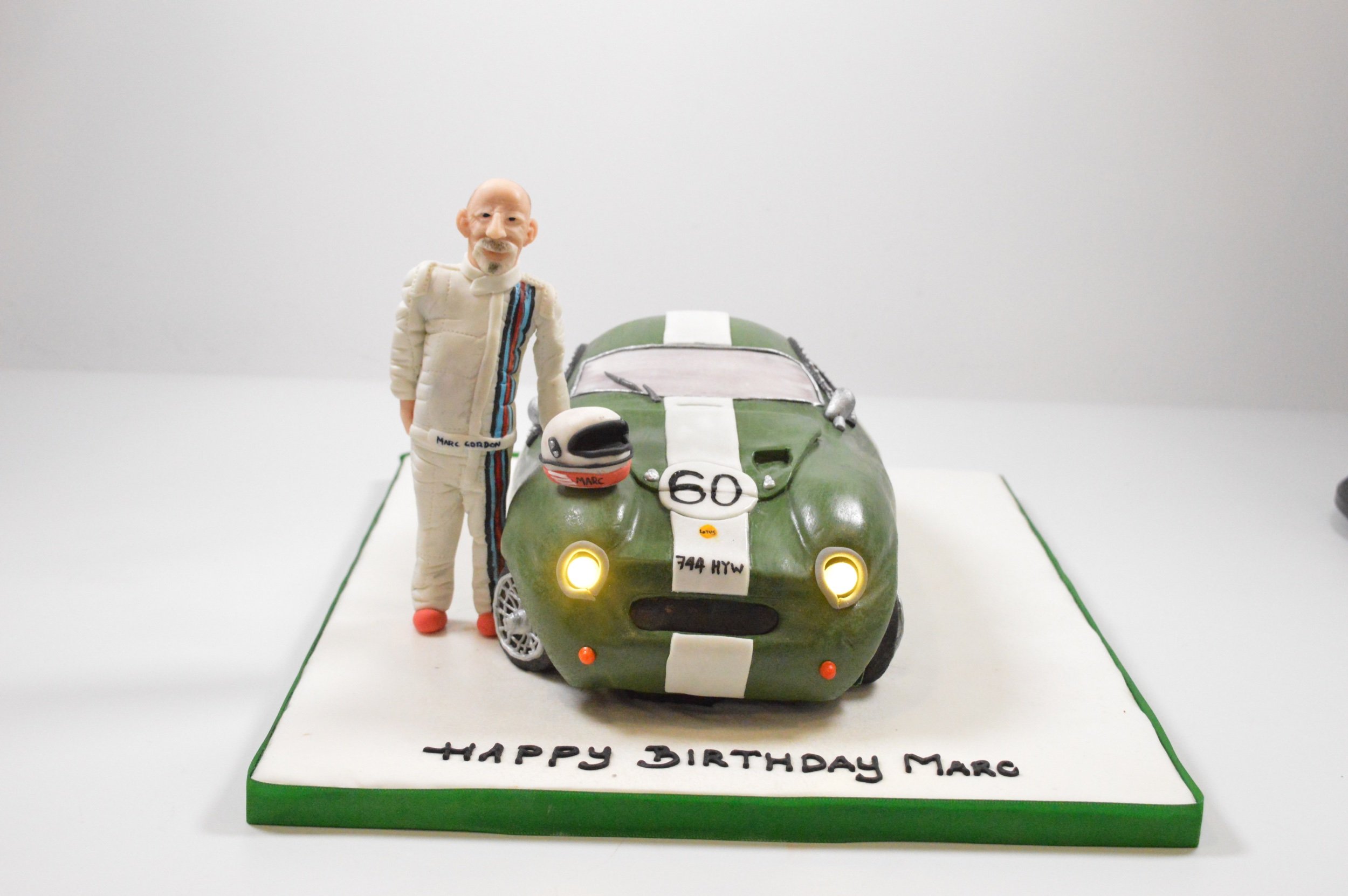Vintage racing car cake