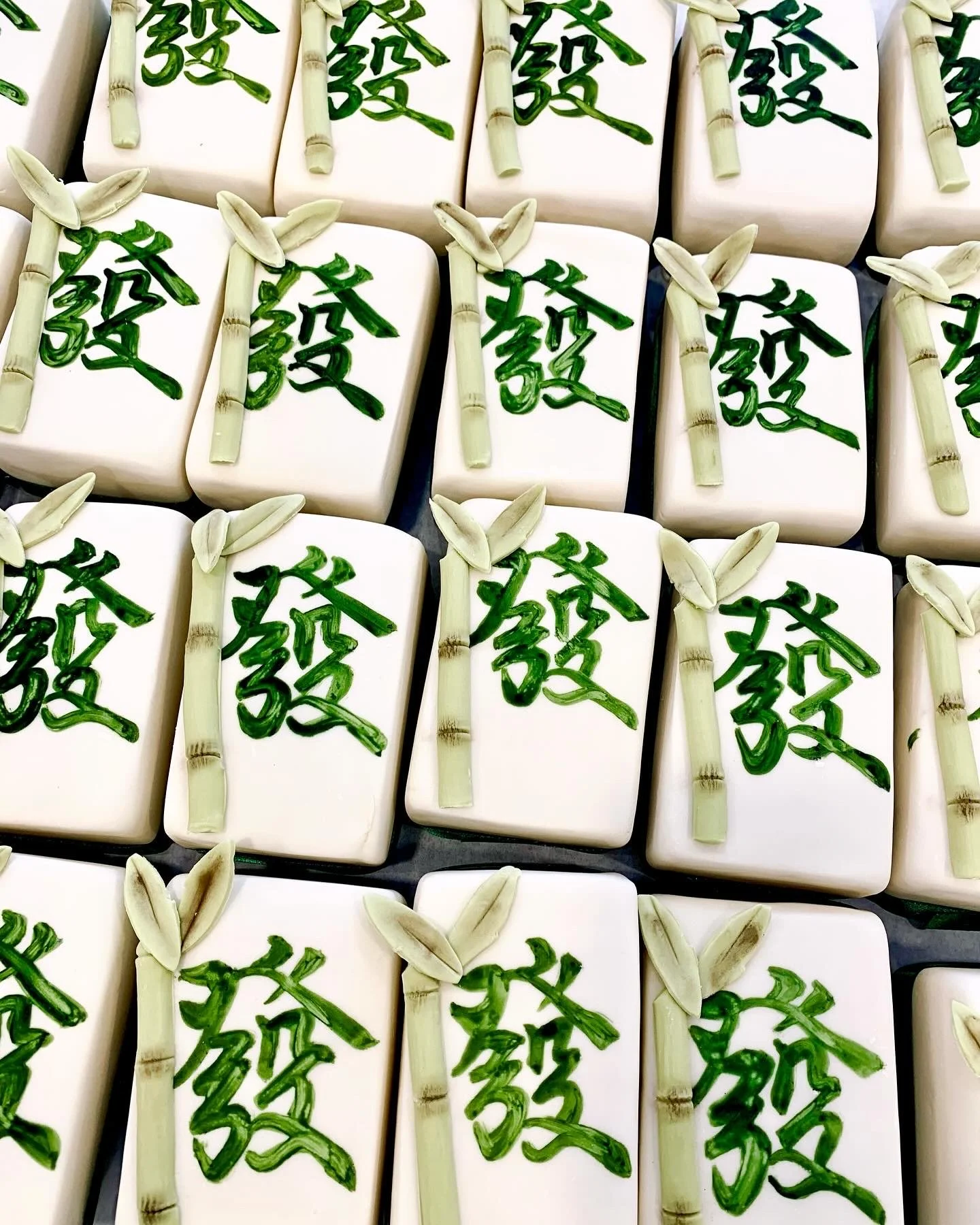Individual chinese cakes