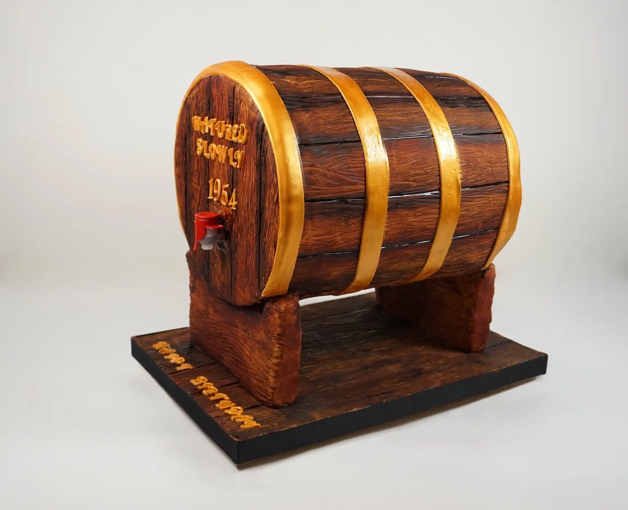 A barrel of wine. This cake poured actual wine
