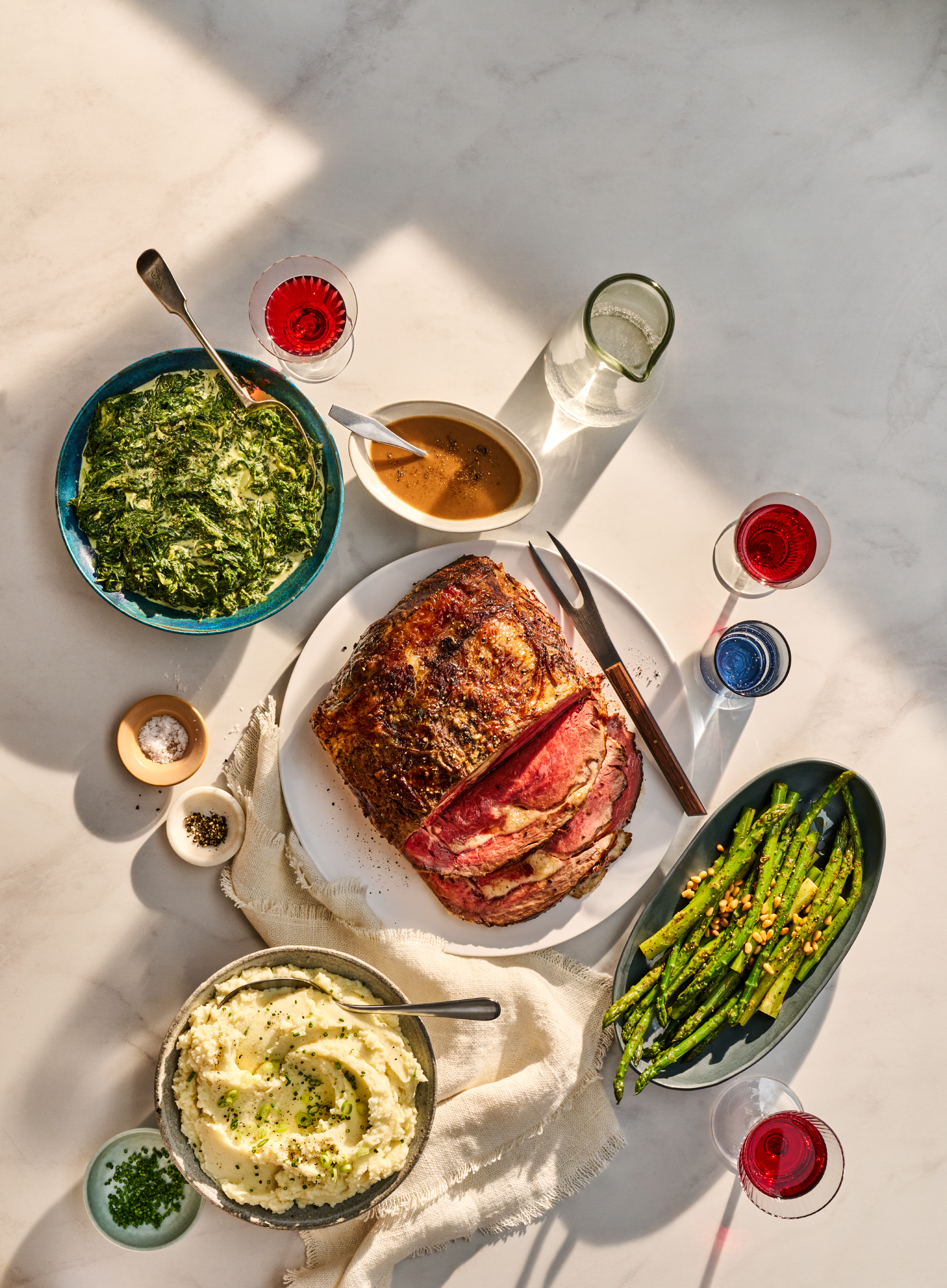 2024_WFM-Canada_Holiday_CateringMenu_PrimeRib_Vignette.png