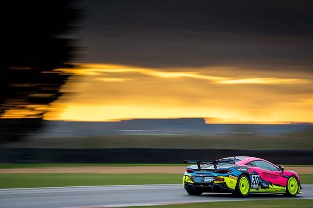 British GT Media Day done! As is tradition, the light got good just as the final test session was ending!

@british_gt @snettertonofficial 
#britishgtmediaday #britishgt #britishgt2020 #mclaren570sGT4 #mclarengt4 #mclaren #gtracing #snetterton #motor