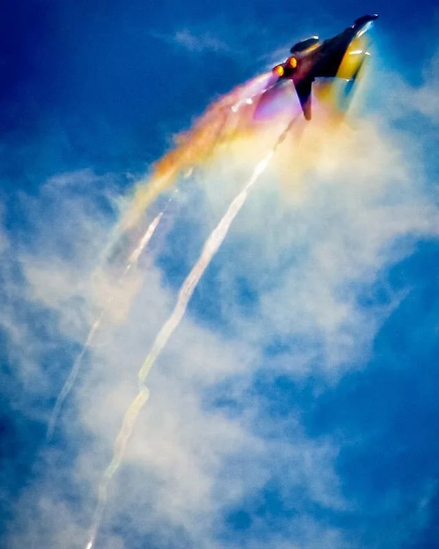 Eurofighter Typhoon pulling some moves at the 2014 Goodwood Festival of Speed.

#eurofighter #typhoon #eurofightertyphoon #raf #jetfighter #plane #jet #airdisplay #goodwood #goodwoodfos #festivalofspeed #2014 #nikon #d5100 #nicredhead