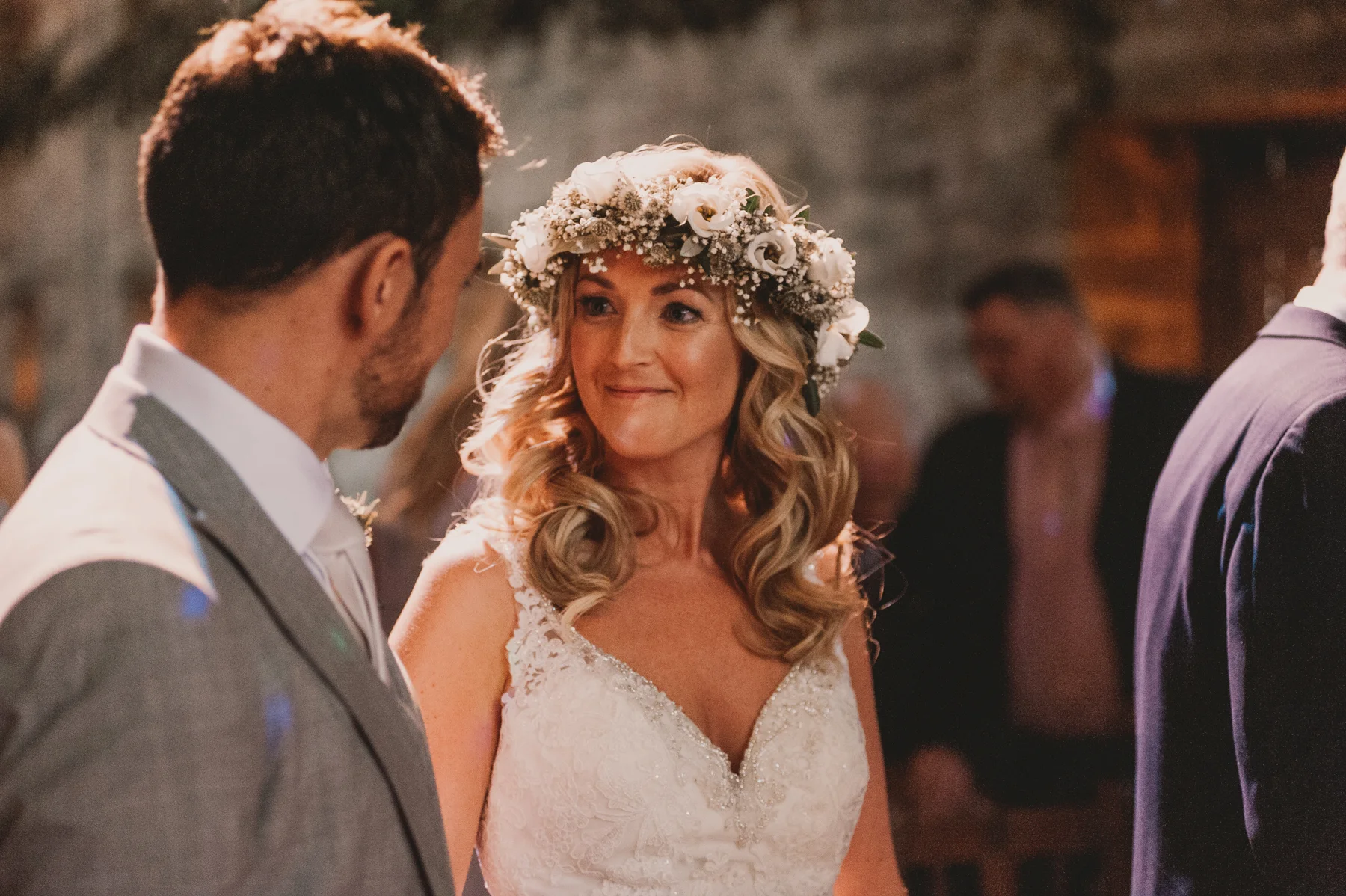 Herefordshire-barn-wedding-highlights-039.jpg