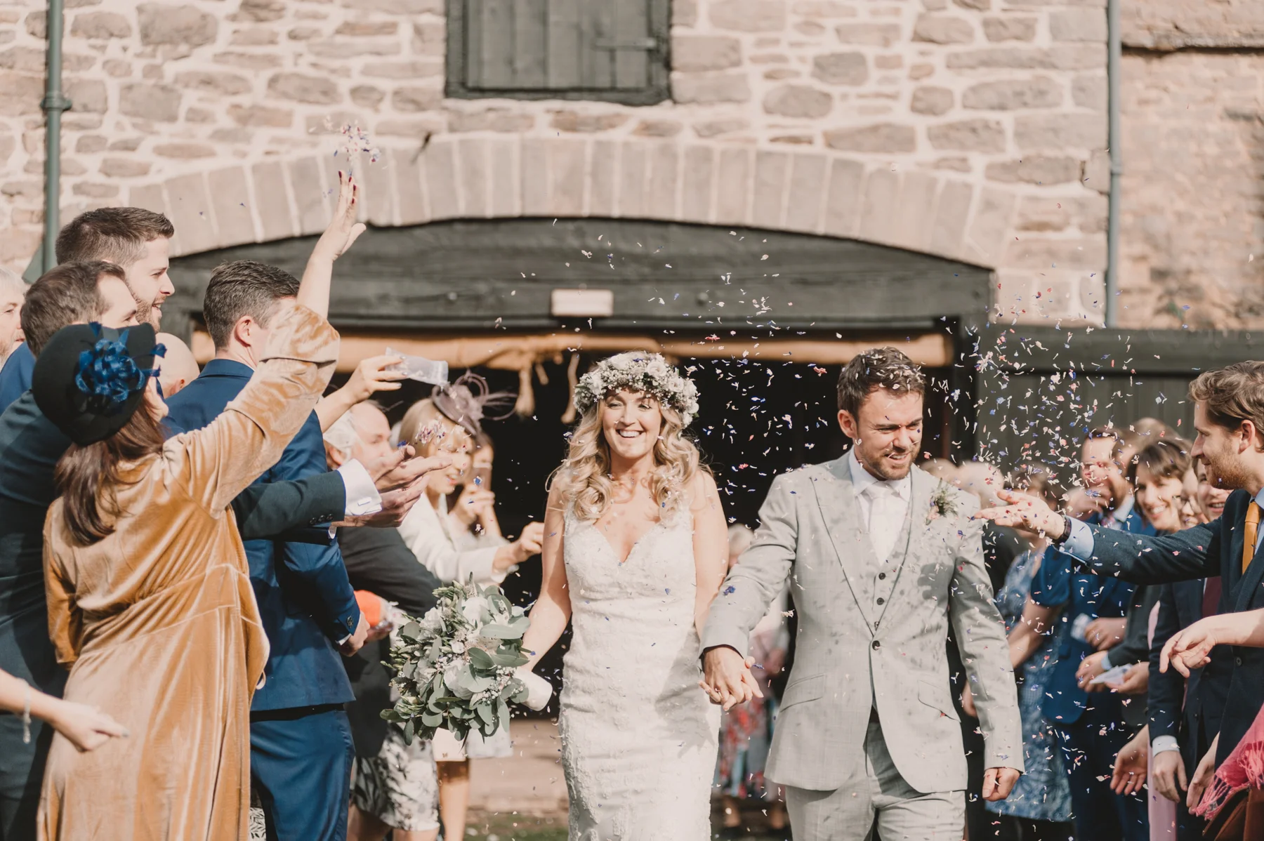 Herefordshire-barn-wedding-highlights-064.jpg