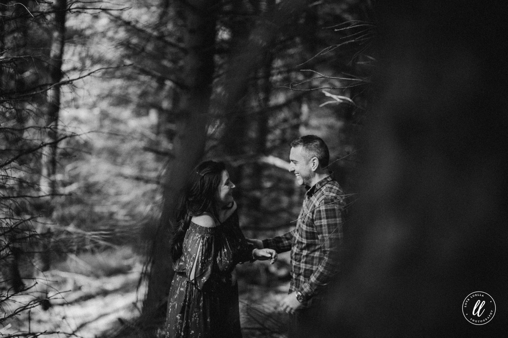 forest couple photography vale of clwyd