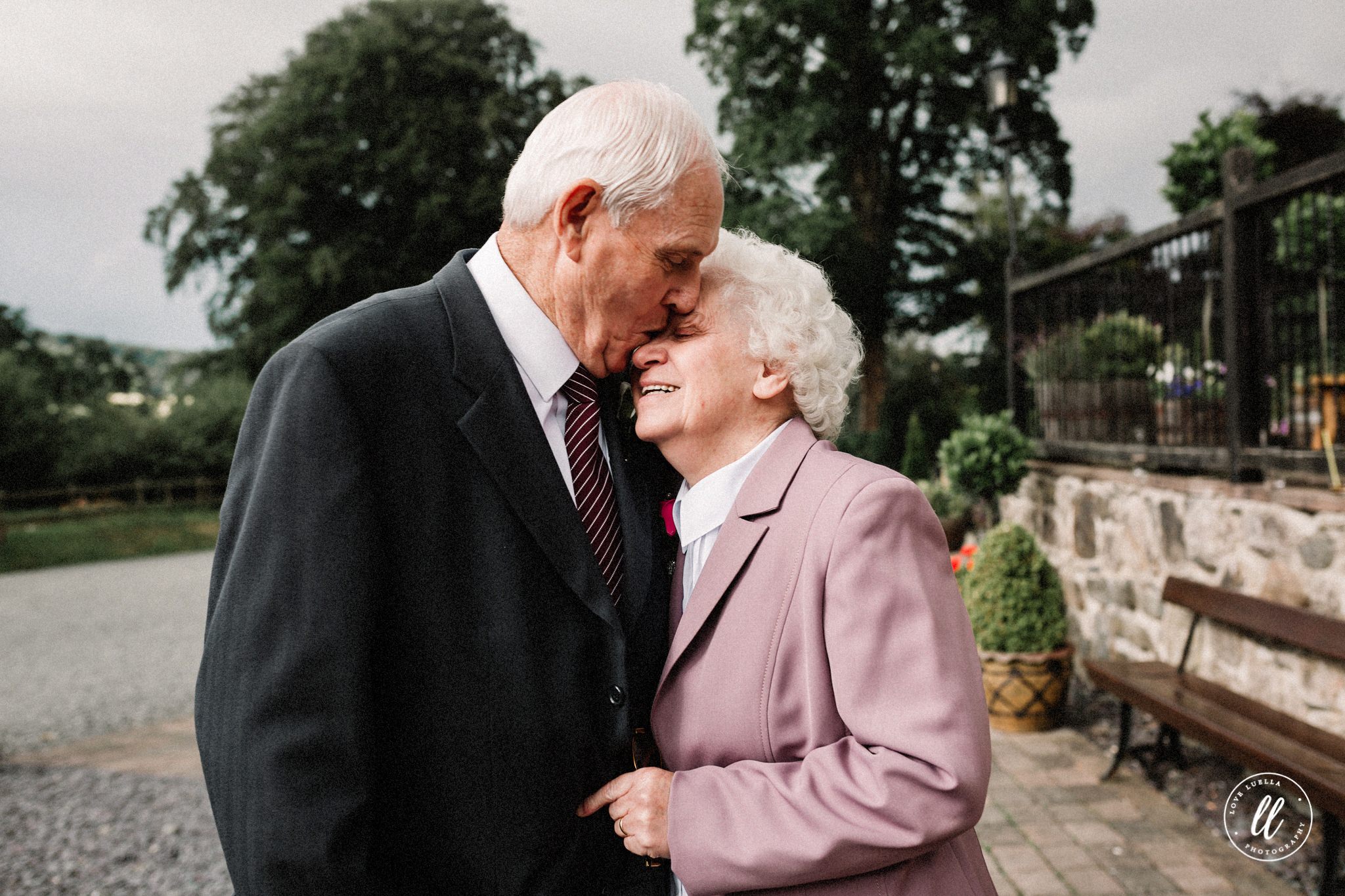 Shrewsbury Wedding Photographer-58.jpg