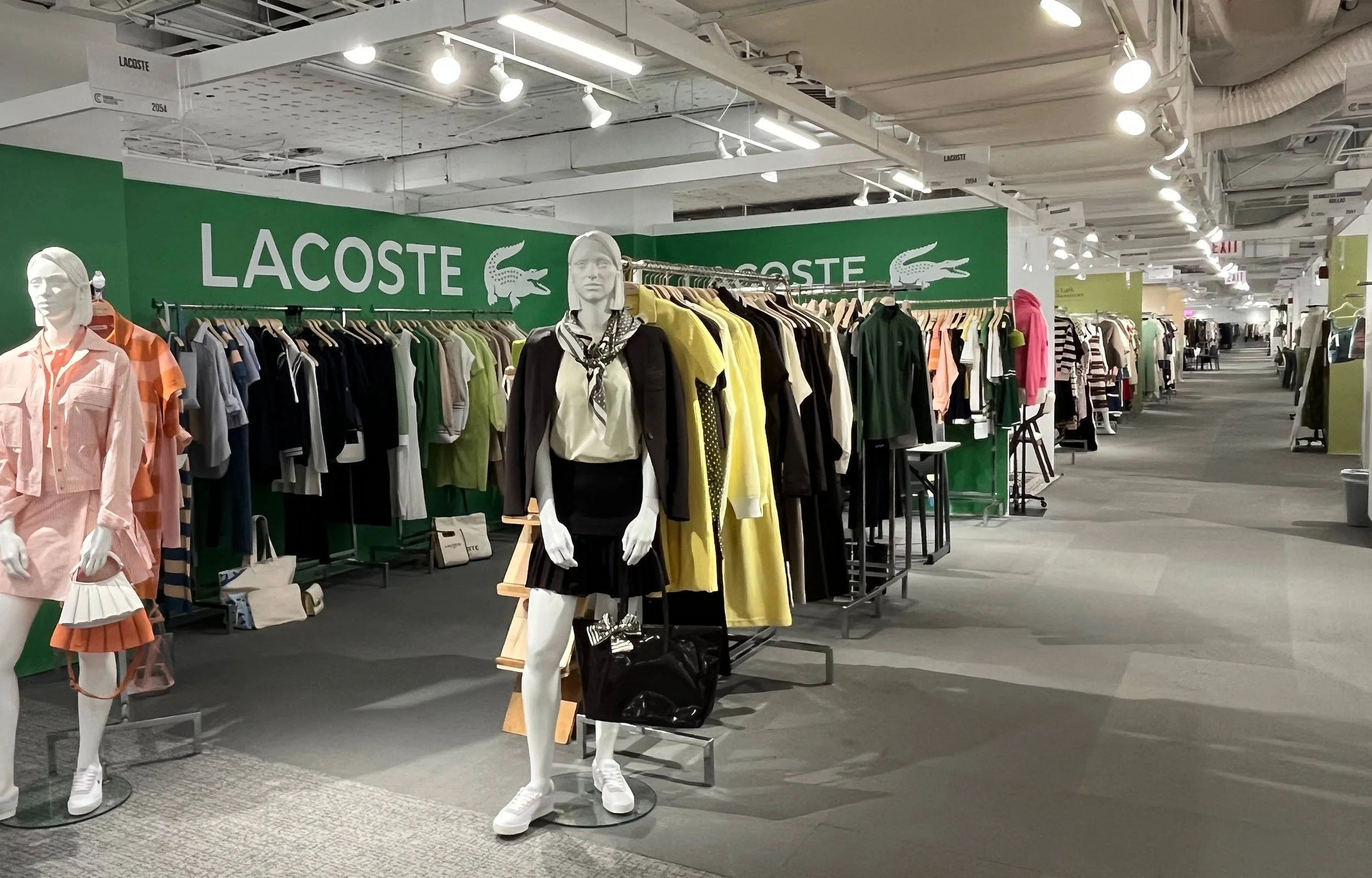 Cut Decal Lacoste.jpg