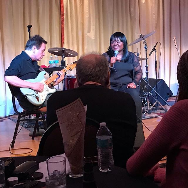 Shemekia Copeland at The Bull Run!
.
#blues #bluesmusic #nebr #newenglandbluesreview #music #guitar #bluesrock #rocknroll #rockandroll #drums #drummer #guitars #guitarist #instagood #rock #nebluesreview #contentcreator #bass #bassplayer #livemusic #liveblues #liveband #shemekiacopeland #bullrunrestaurant