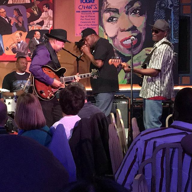 John Primer at Chans!! #blues #bluesmusic #nebr #newenglandbluesreview #music #guitar #bluesrock #rocknroll #rockandroll #drums #drummer #guitars #guitarist #instagood #rock #nebluesreview #contentcreator #bass #bassplayer #livemusic #liveblues #liveband #chans #johnprimer