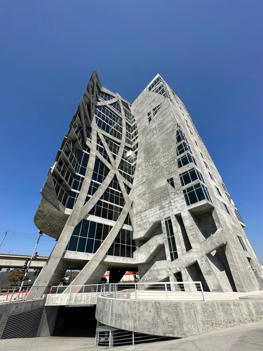 (W)rapper office tower