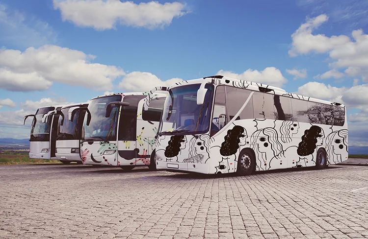 MULTIPLE_BUSSESweb2.jpg